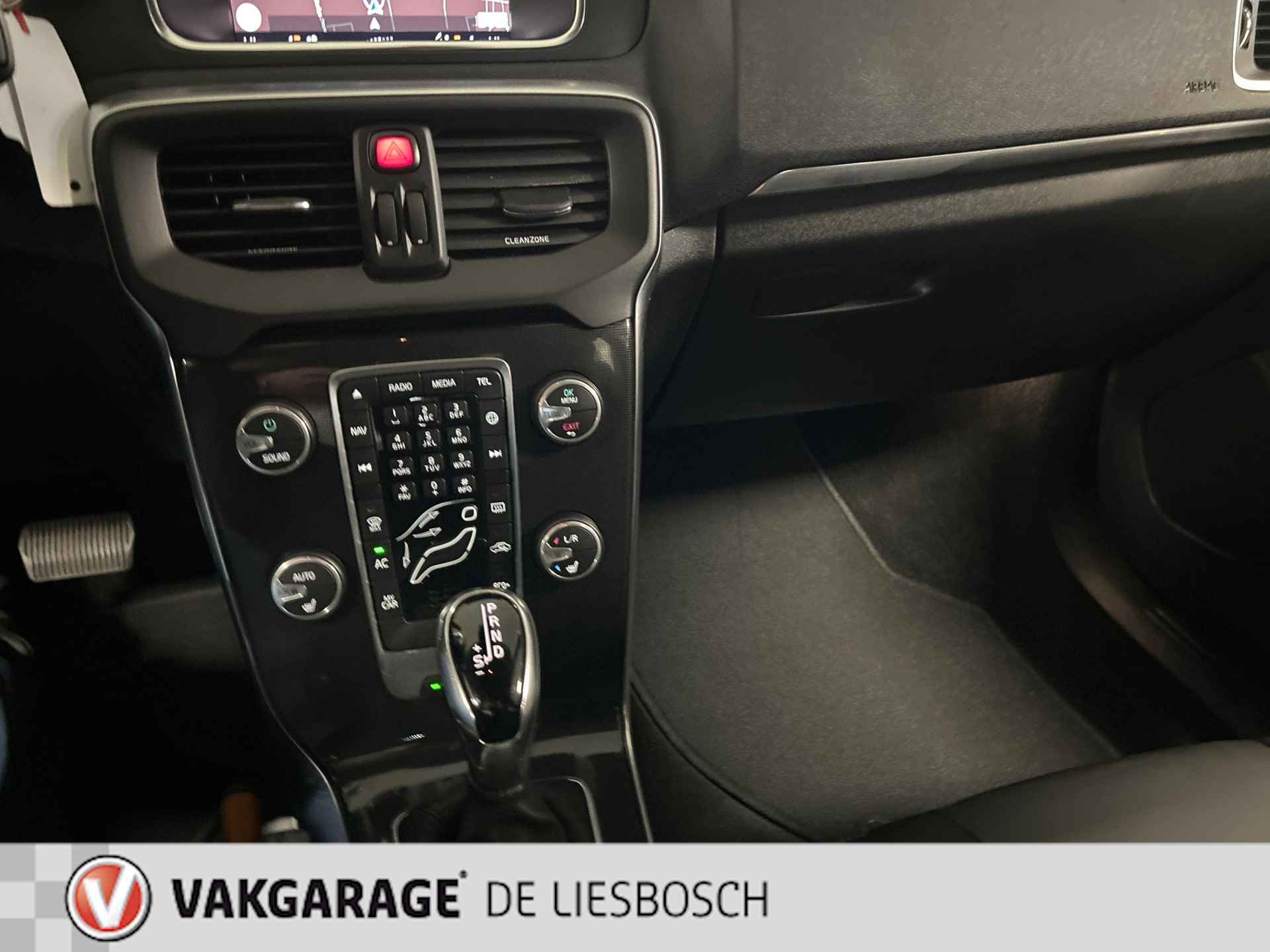 Volvo V40 1.5 T2 Polar+ navi ,stoelverw,dealer onderhouden origineel nederlands - 18/28