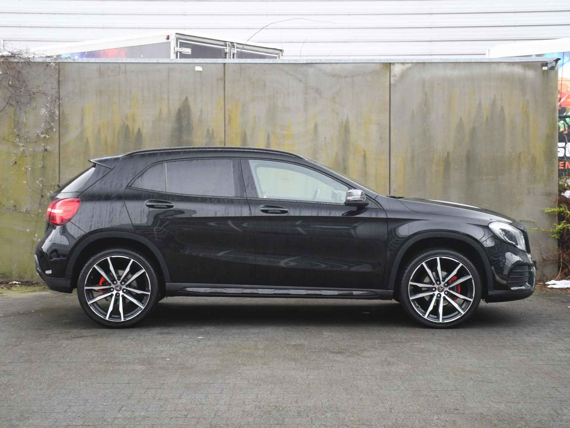 Mercedes-Benz GLA-klasse 200 Premium Plus 156pk Automaat HALF-LEDER | 20''LM | DODE HOEK | NAVI | PDC | FLIPPERS | BLUETOOTH - 3/36