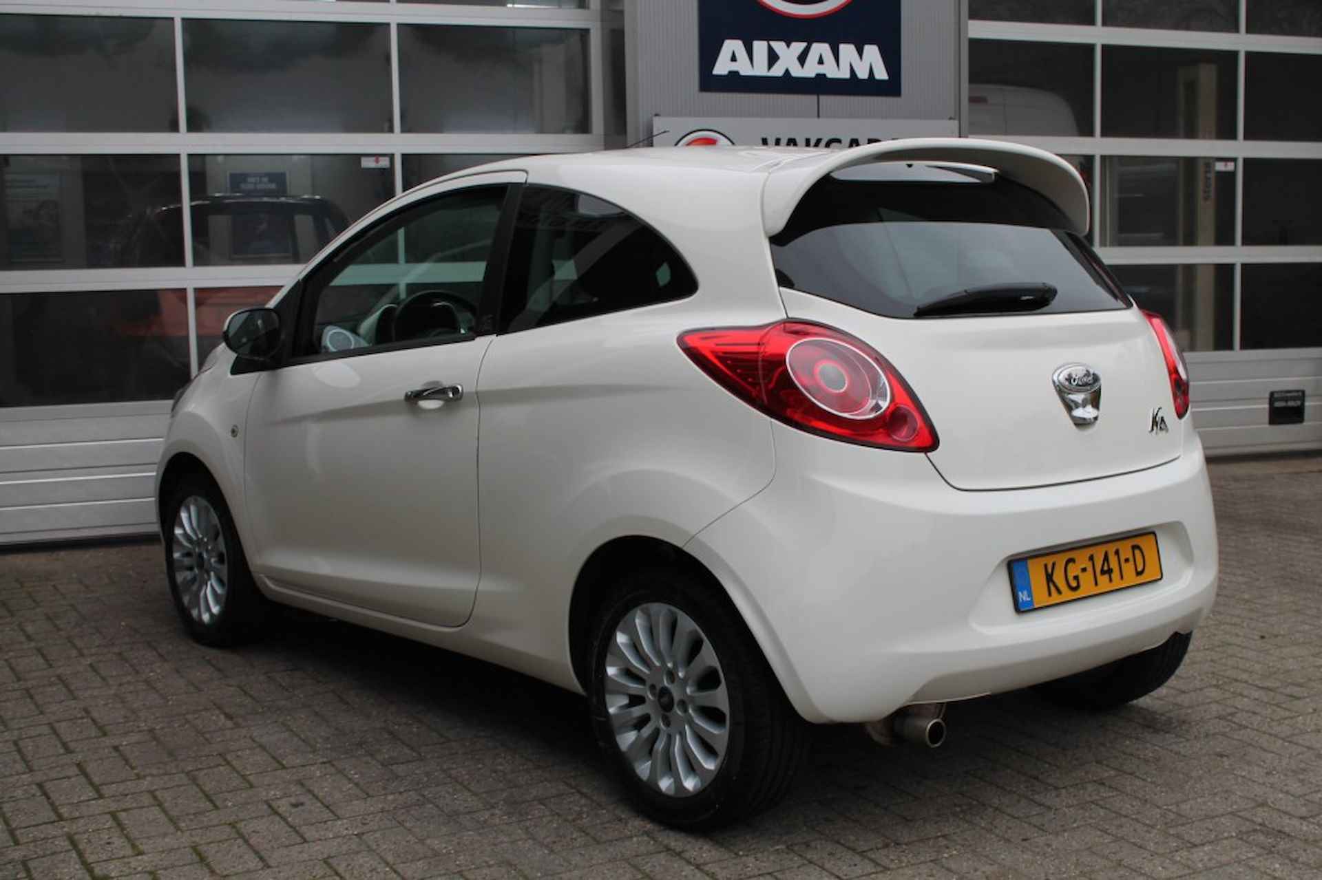 FORD Ka 1.2 TITANIUM X AIRCO STOELVERWARMING - 6/26