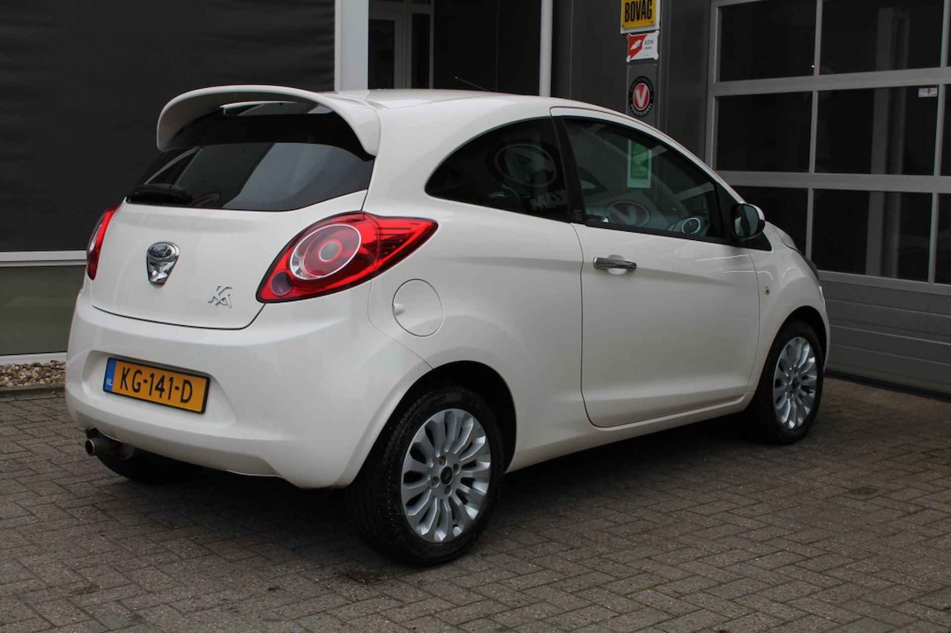 FORD Ka 1.2 TITANIUM X AIRCO STOELVERWARMING - 10/26