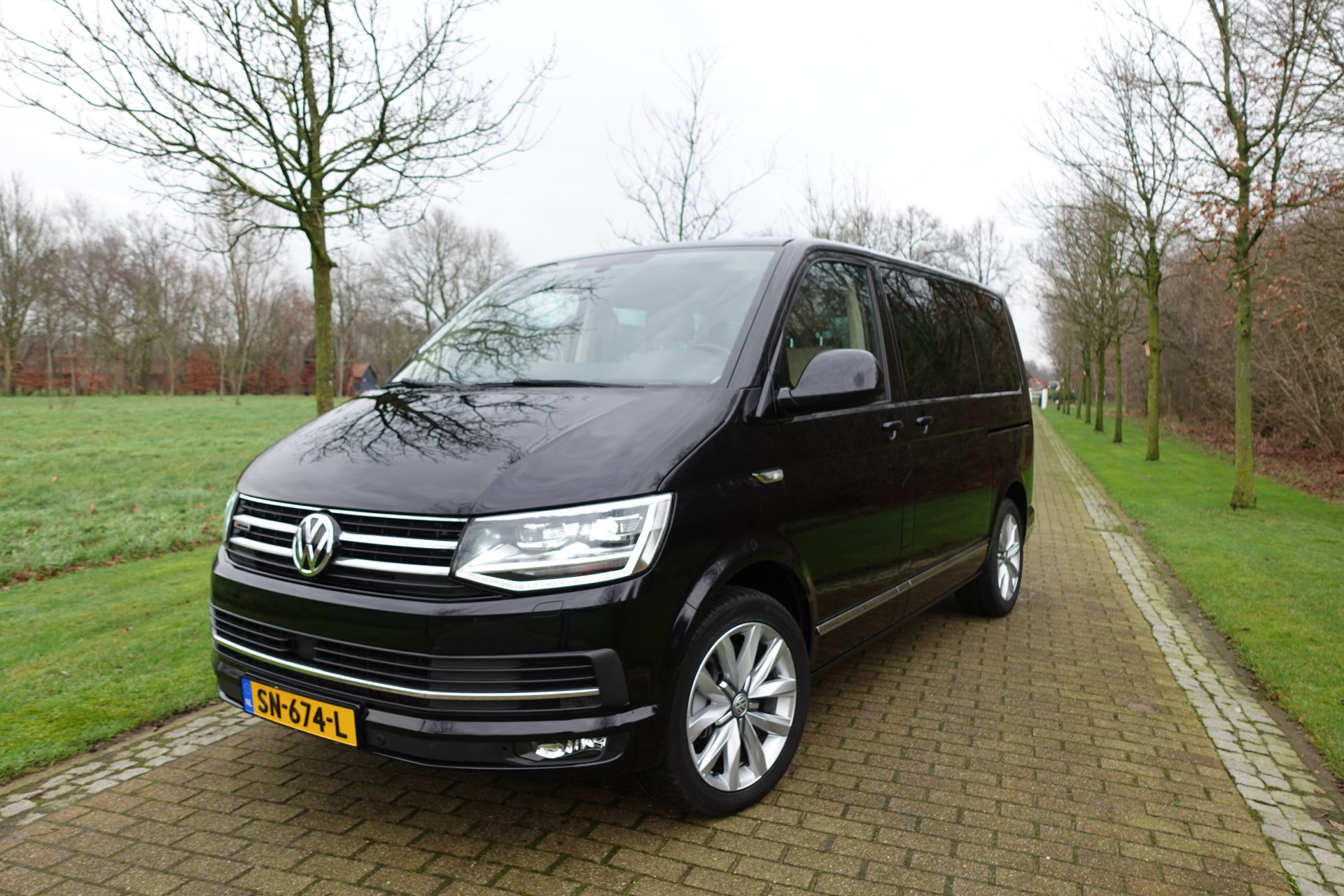 Volkswagen Transporter Multivan 2.0 TDI L1H1 4Motion Highline | DSG | Schuifdak | Led | Full Option | 7 persoons |