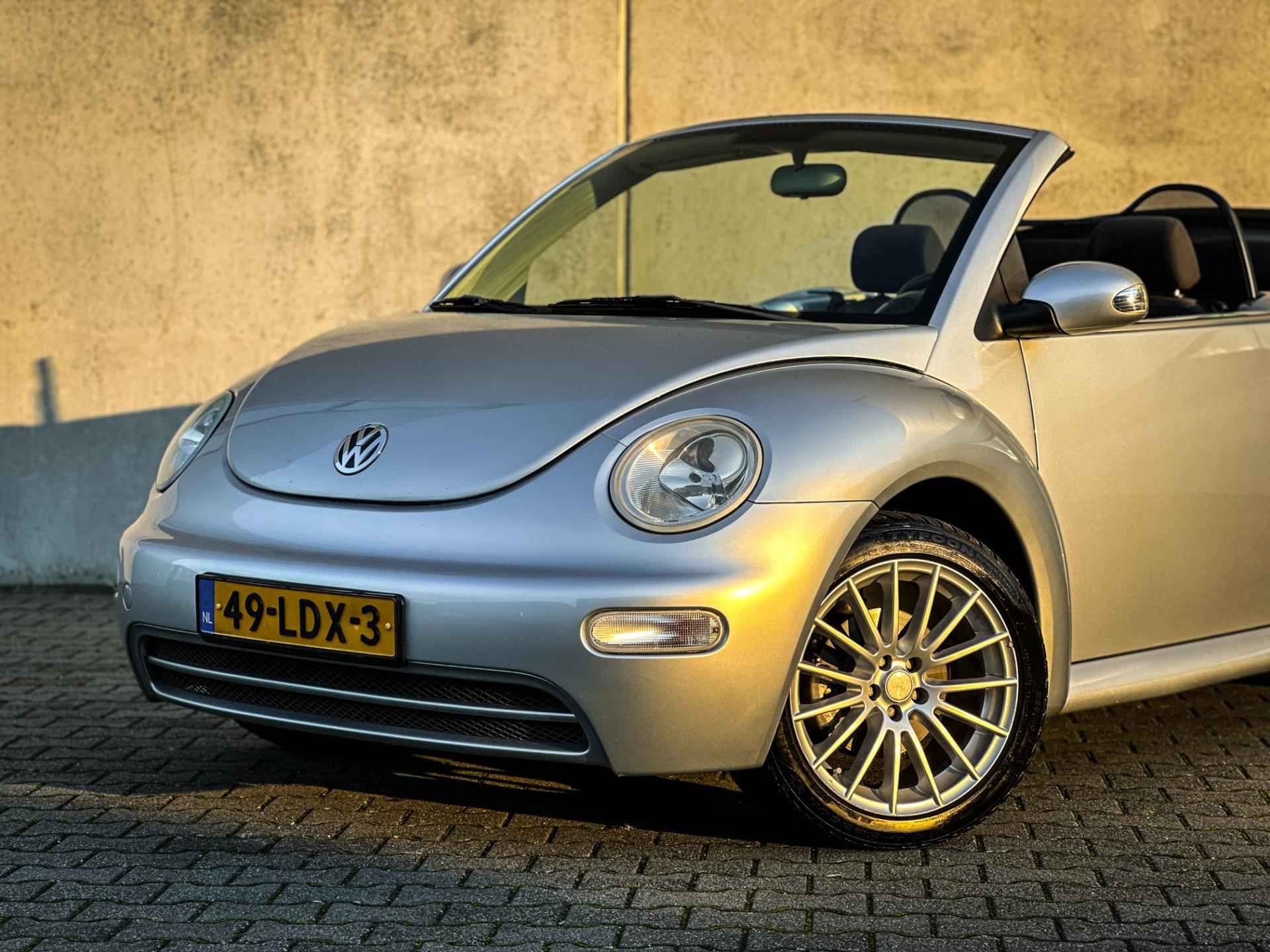 Volkswagen New Beetle Cabriolet 1.6 Turijn Comfort | Airco | Nieuwe cabrio kap! | Metalic | All Season banden | LM velgen | - 3/40