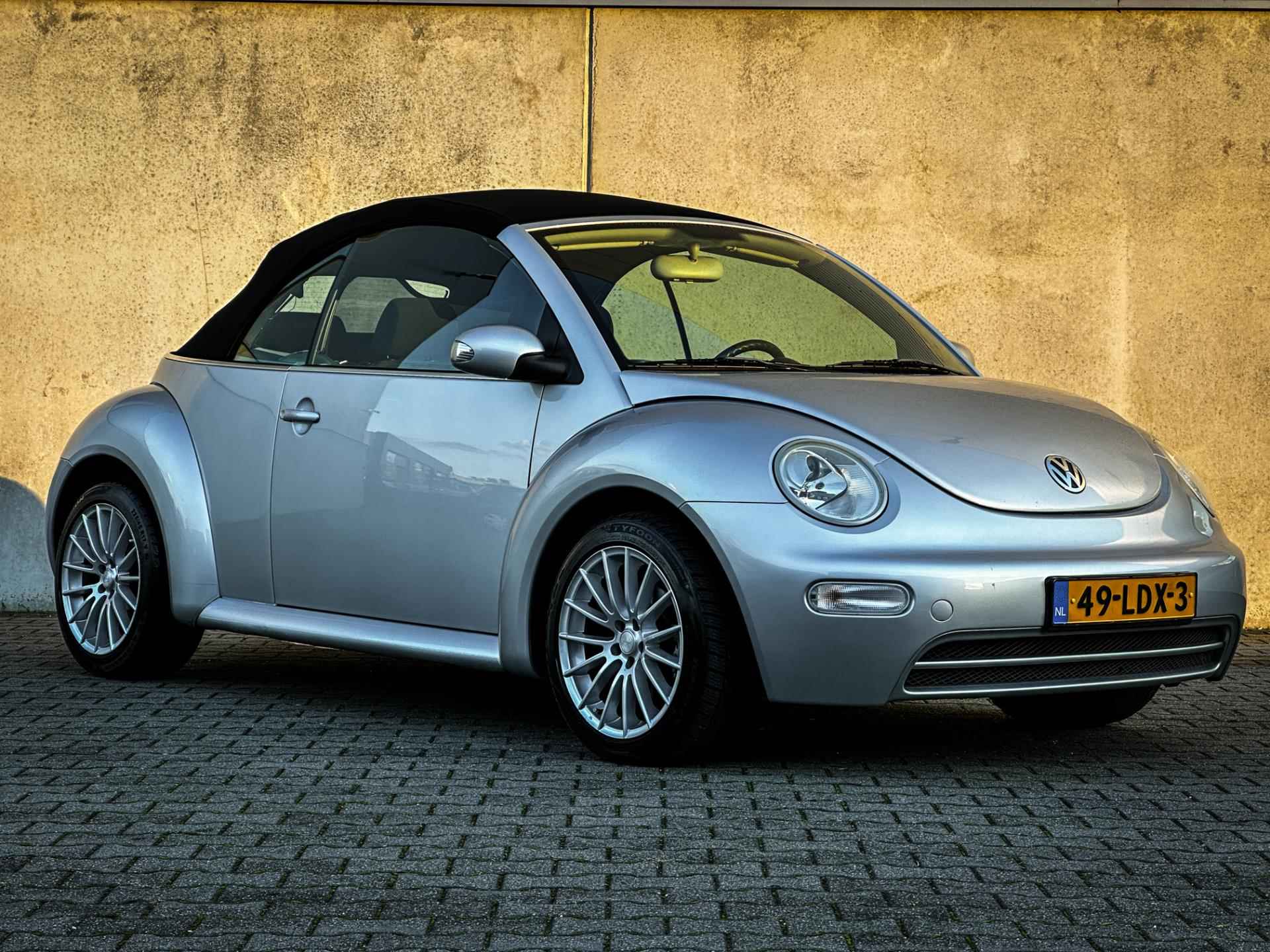 Volkswagen New Beetle Cabriolet 1.6 Turijn Comfort | Airco | Nieuwe cabrio kap! | Metalic | All Season banden | LM velgen | - 5/40