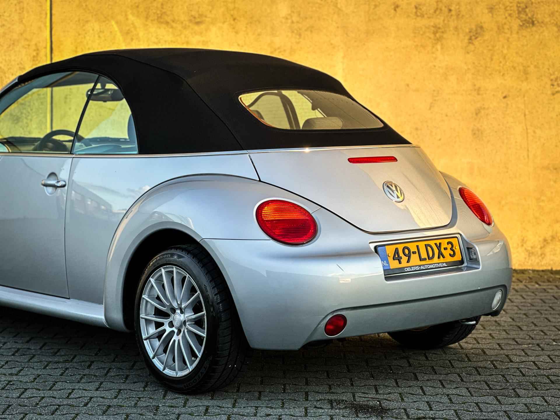 Volkswagen New Beetle Cabriolet 1.6 Turijn Comfort | Airco | Nieuwe cabrio kap! | Metalic | All Season banden | LM velgen | - 8/40