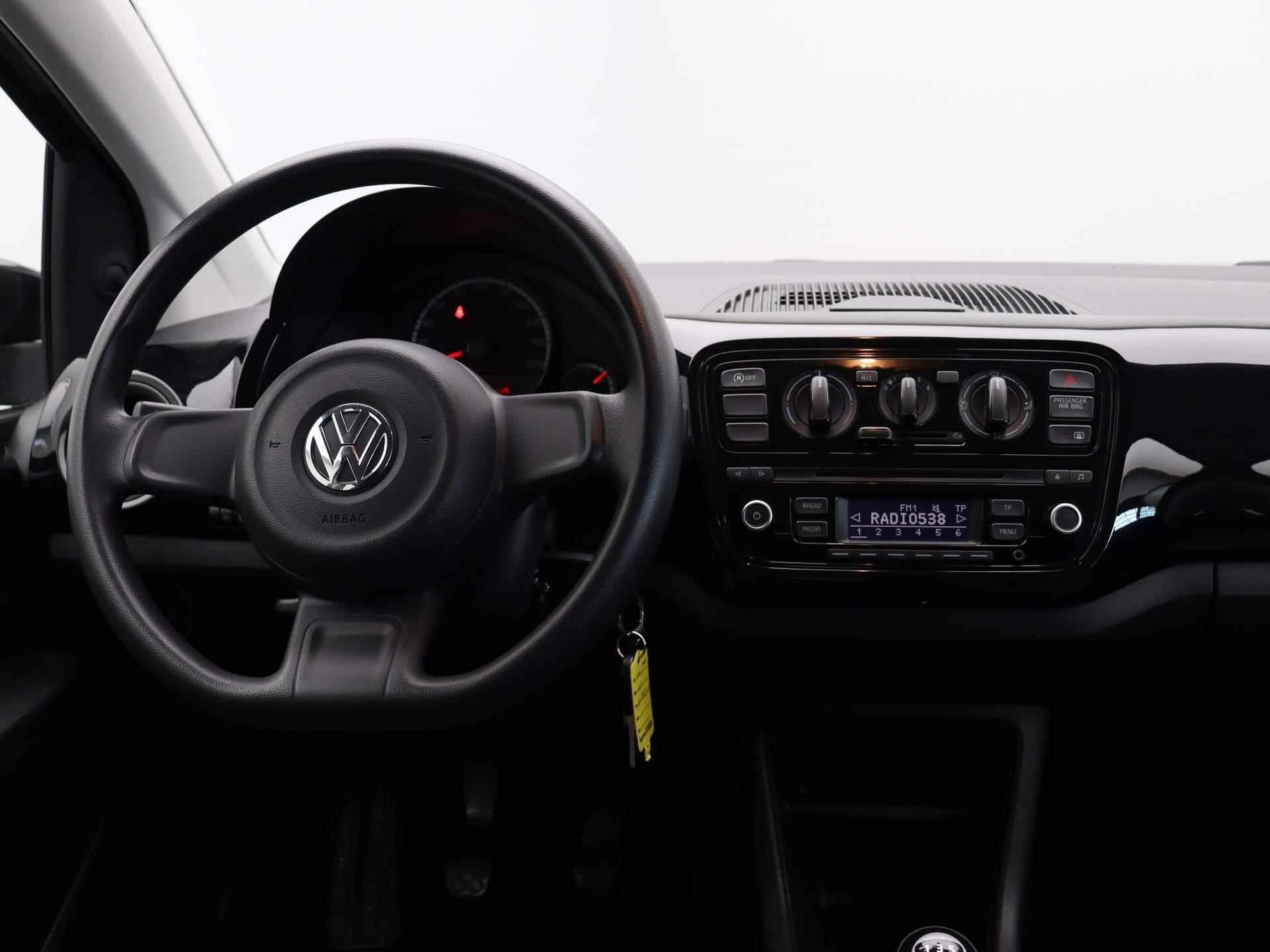 Volkswagen Up! 1.0 move up! BlueMotion | Airco | Radio | Elektrische ramen | - 4/38