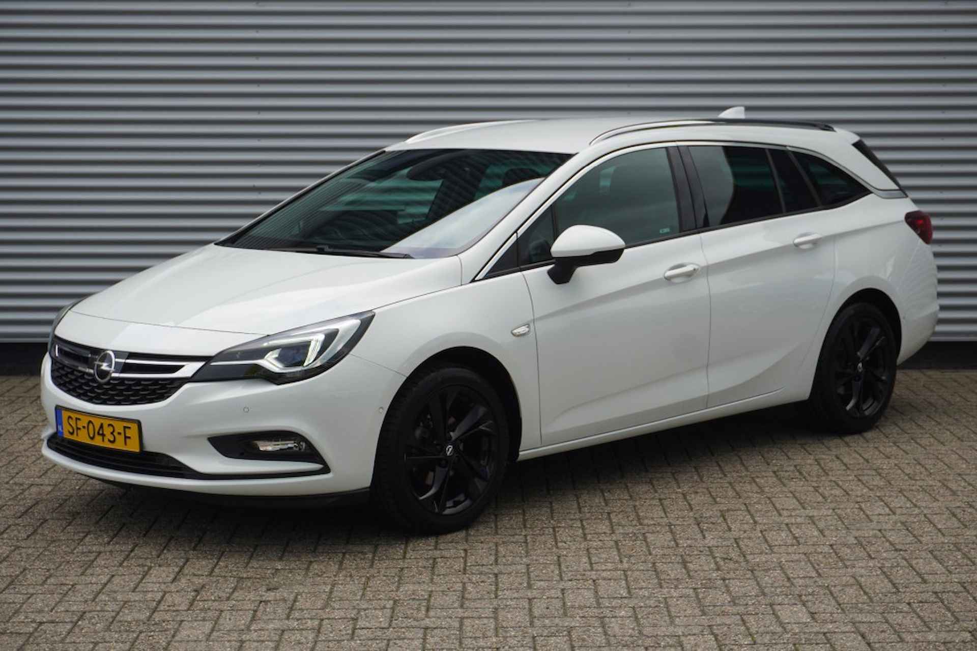 OPEL Astra Sports Tourer 1.4 Innovation / Trekhaak / Winterpakket / Camera - 4/40