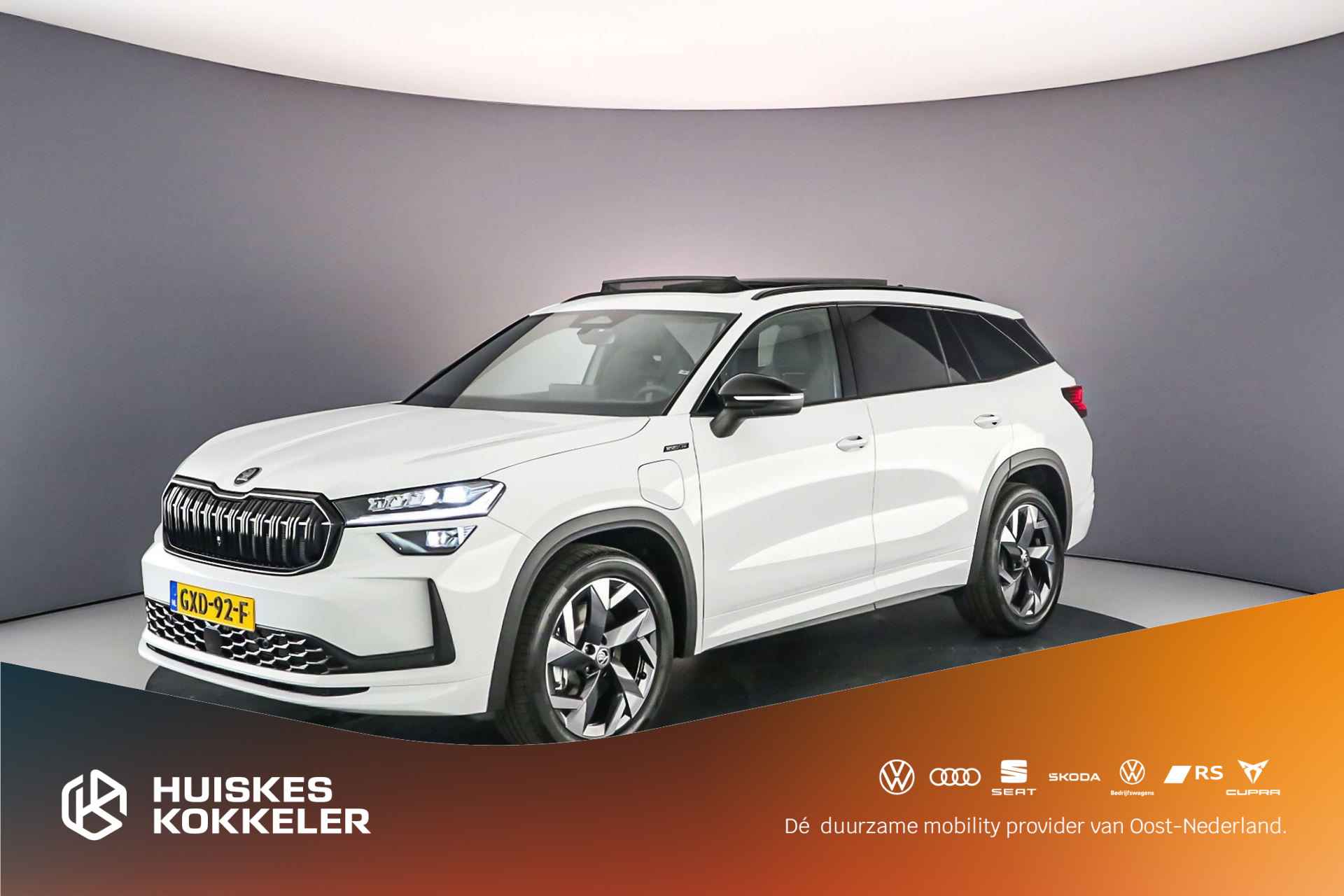 Skoda Kodiaq Sportline Business 1.5 TSI PHEV 204pk DSG Automaat Panoramadak, Elektrische achterklep, Achteruitrijcamera, Navigatie, Adaptive cruise control, Stuurwiel verwarmd, LED matrix koplampen