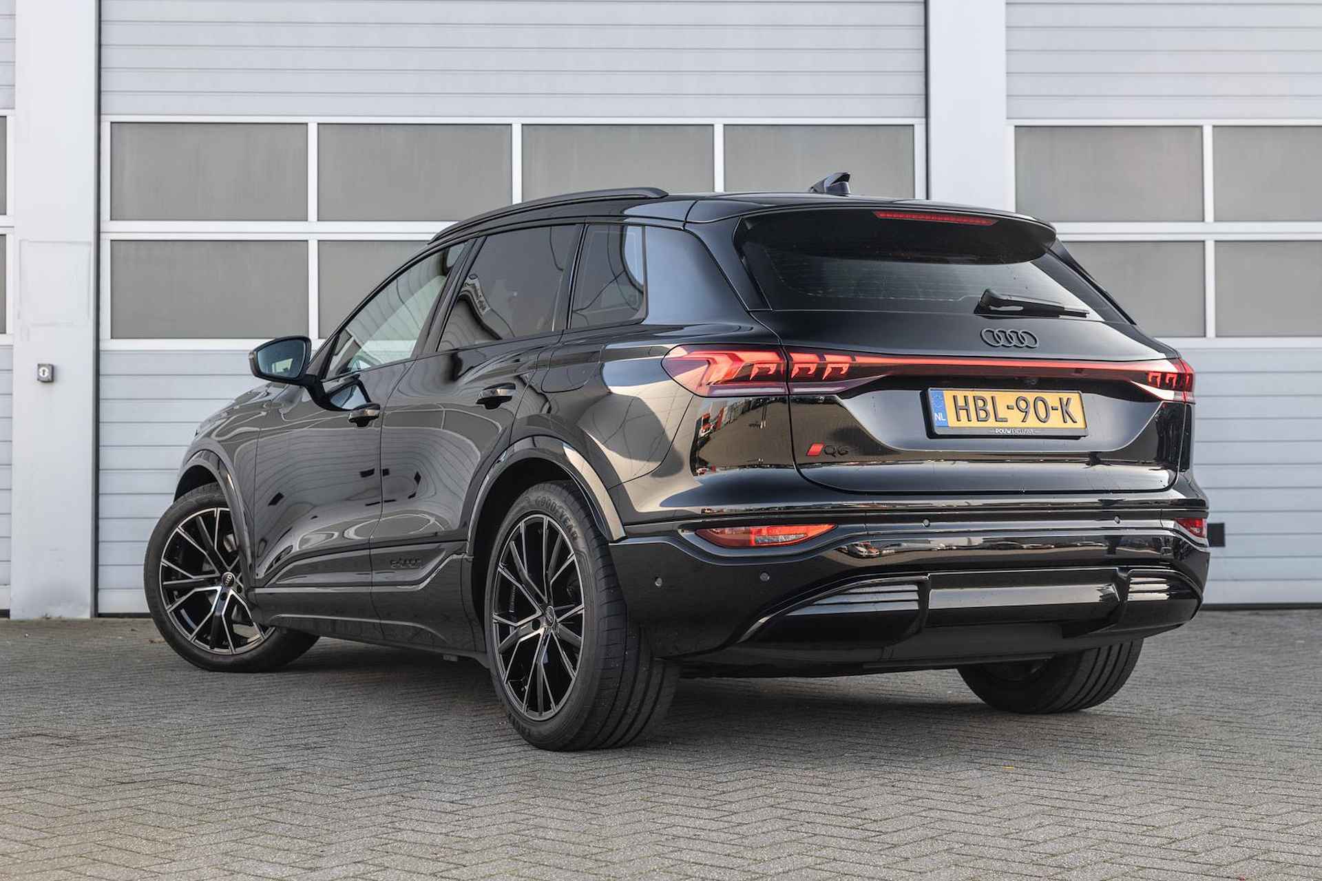 Audi Q6 e-tron Performance 306pk S-Line Edition 100 kWh | 21" LMV | Luchtvering | Bijrijdersscherm - 12/47