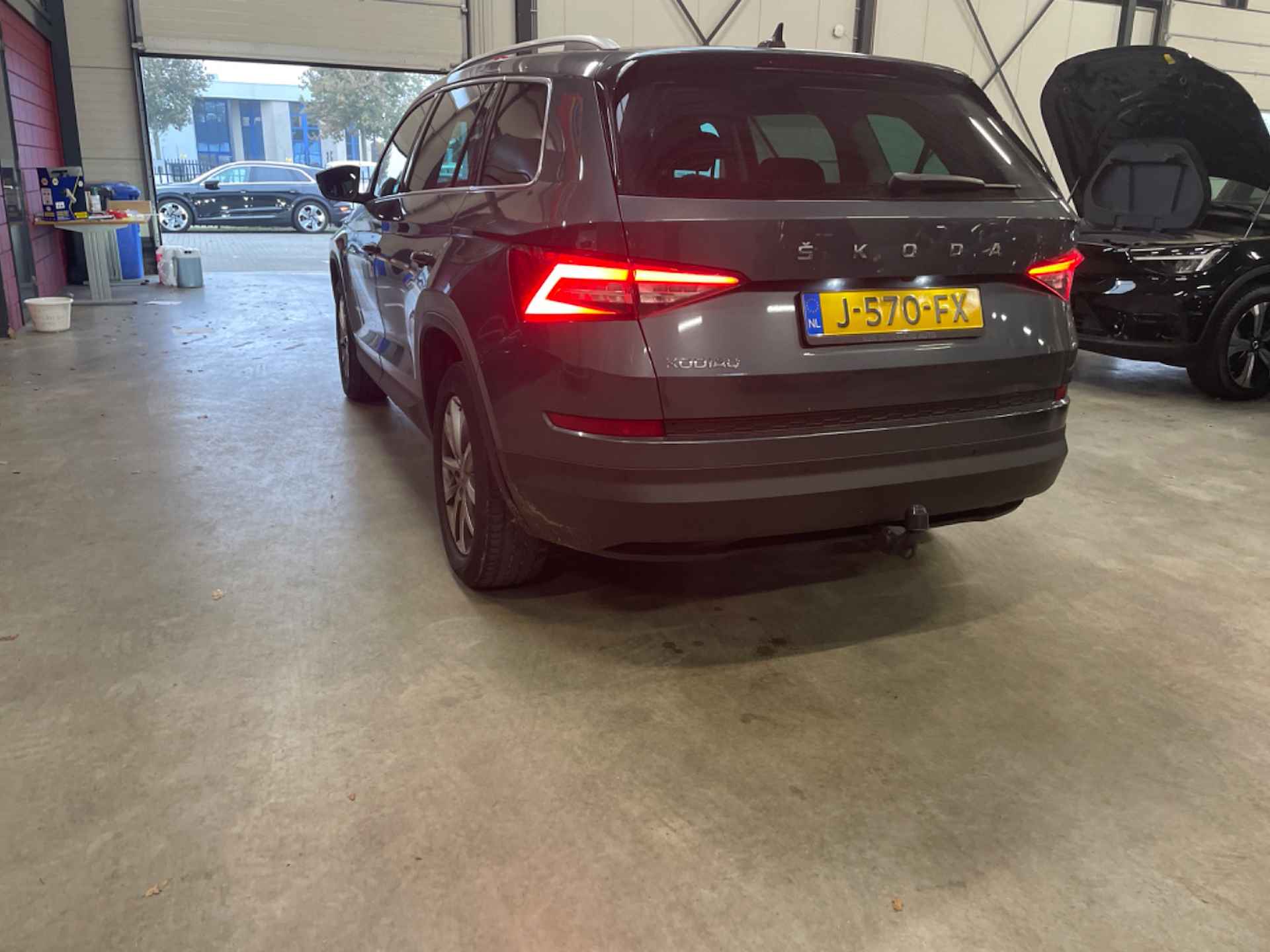 Škoda Kodiaq 1.5 TSI 150 pk Business Edition Plus 7p. 7-DSG | Trekhaak uitklapbaar | Elektrische bestuurdersstoel met geheugen | Cruise contr - 5/7