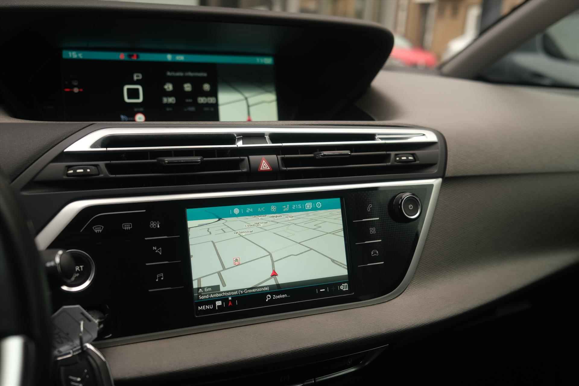 CITROEN C4 Picasso PT 130 Shine Automaat | Trekhaak | Camera | Navi | Apple Carplay Android Auto | Keyless Entry - 31/57