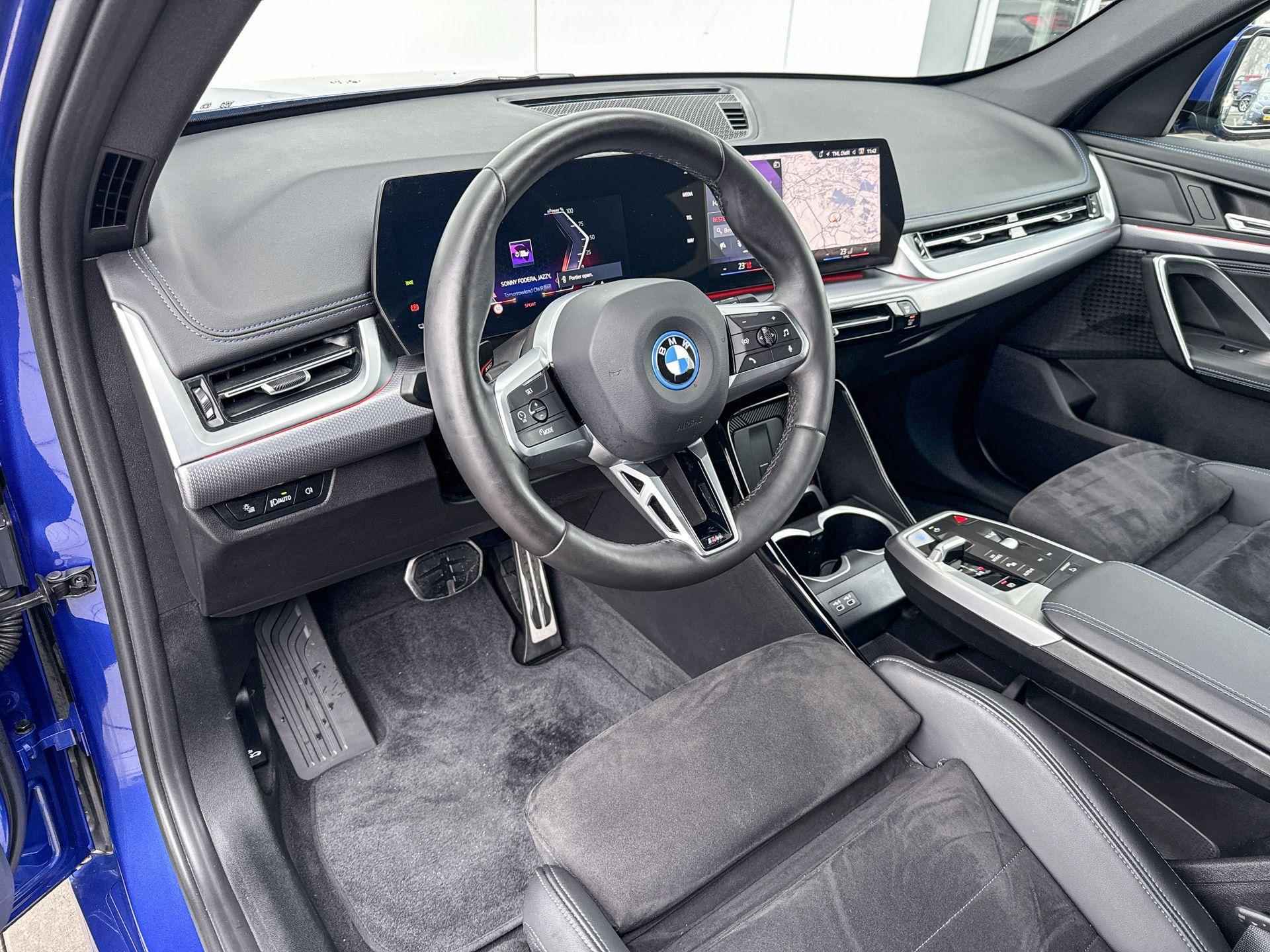 BMW iX1 eDrive20 67 kWh - 7/26