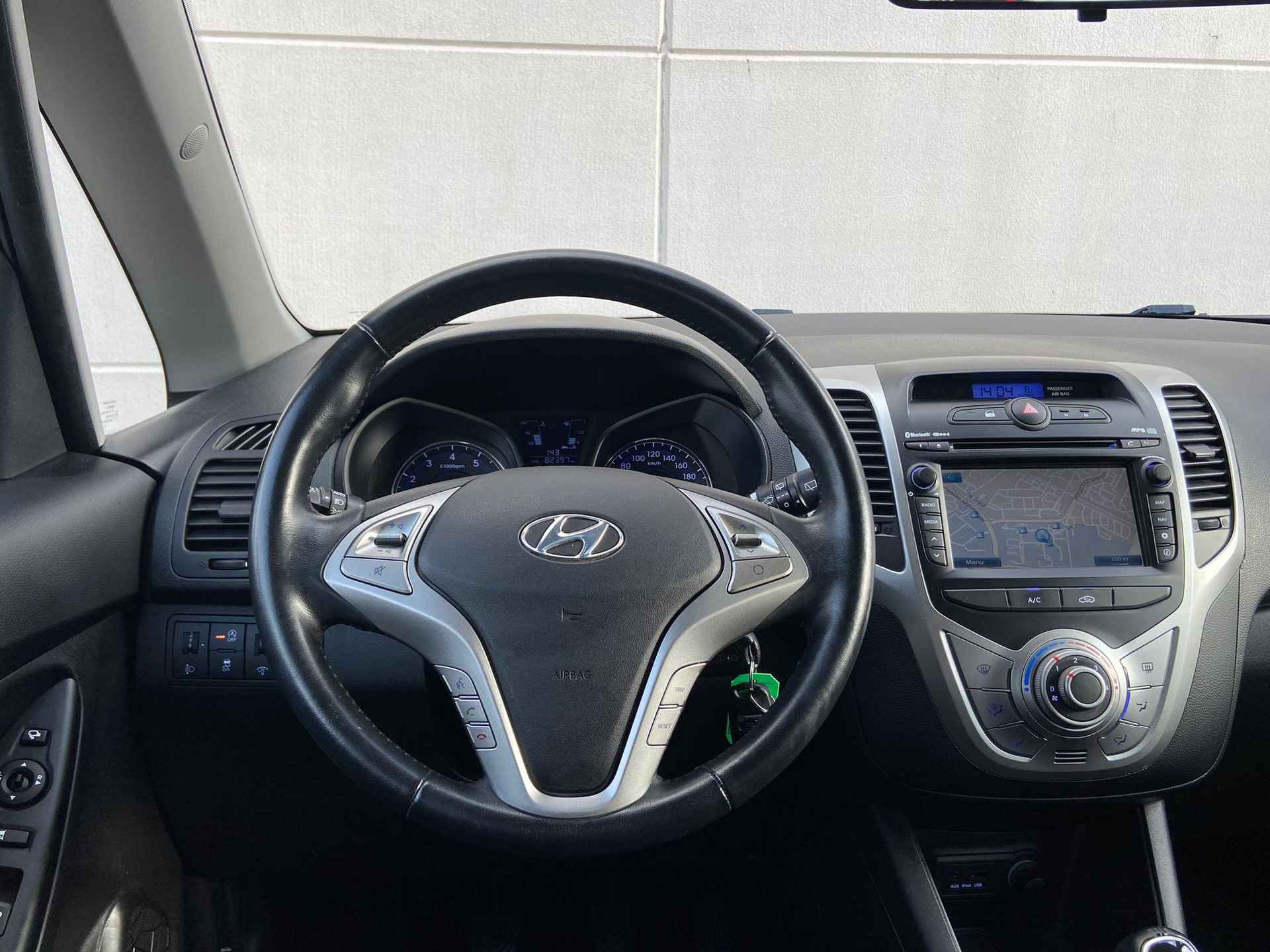 Hyundai ix20 1.4i Go! / Navigatie / Airco / 16" Lm velgen / - 27/41