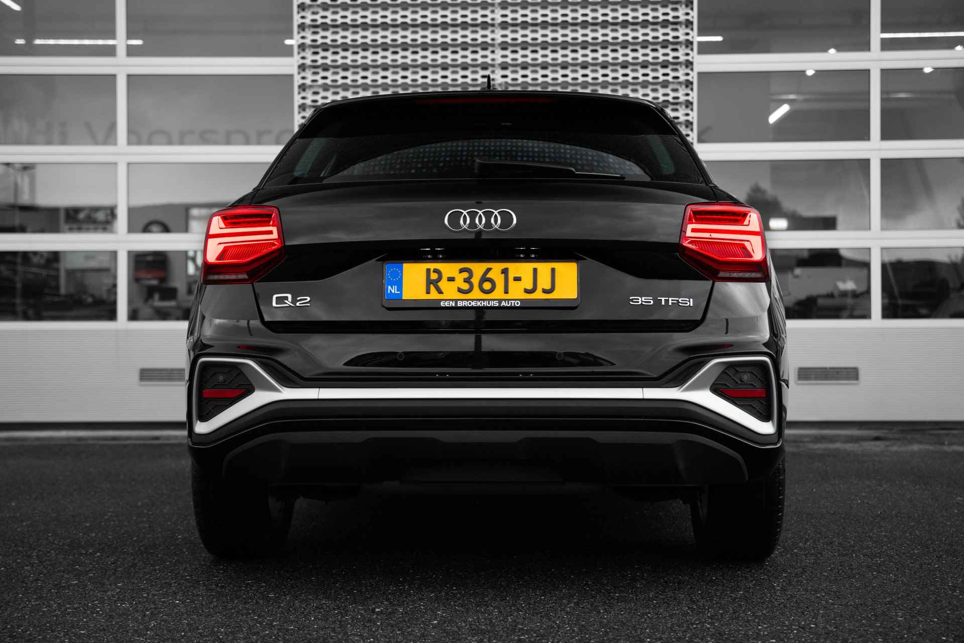 Audi Q2 35 TFSI 150pk S Edition | Achteruitrijcamera | Parkeerhulp V+A | Stoelverwarming | - 5/55