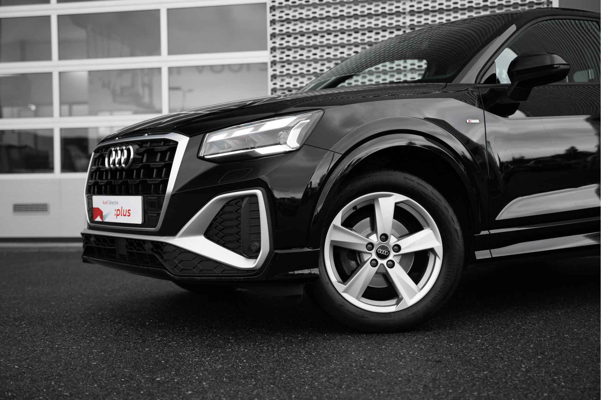 Audi Q2 35 TFSI 150pk S Edition | Achteruitrijcamera | Parkeerhulp V+A | Stoelverwarming | - 7/55