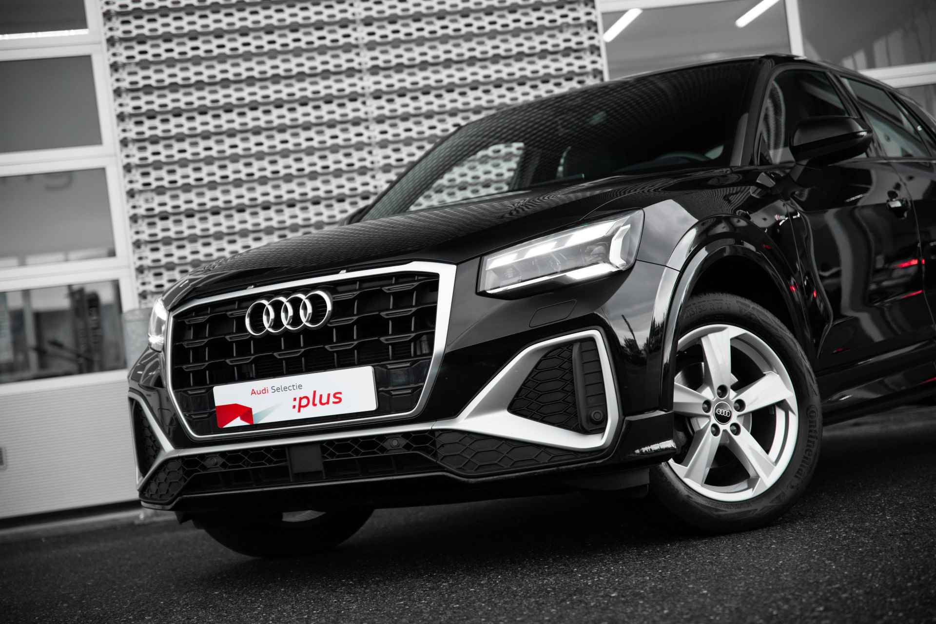 Audi Q2 35 TFSI 150pk S Edition | Achteruitrijcamera | Parkeerhulp V+A | Stoelverwarming | - 18/55