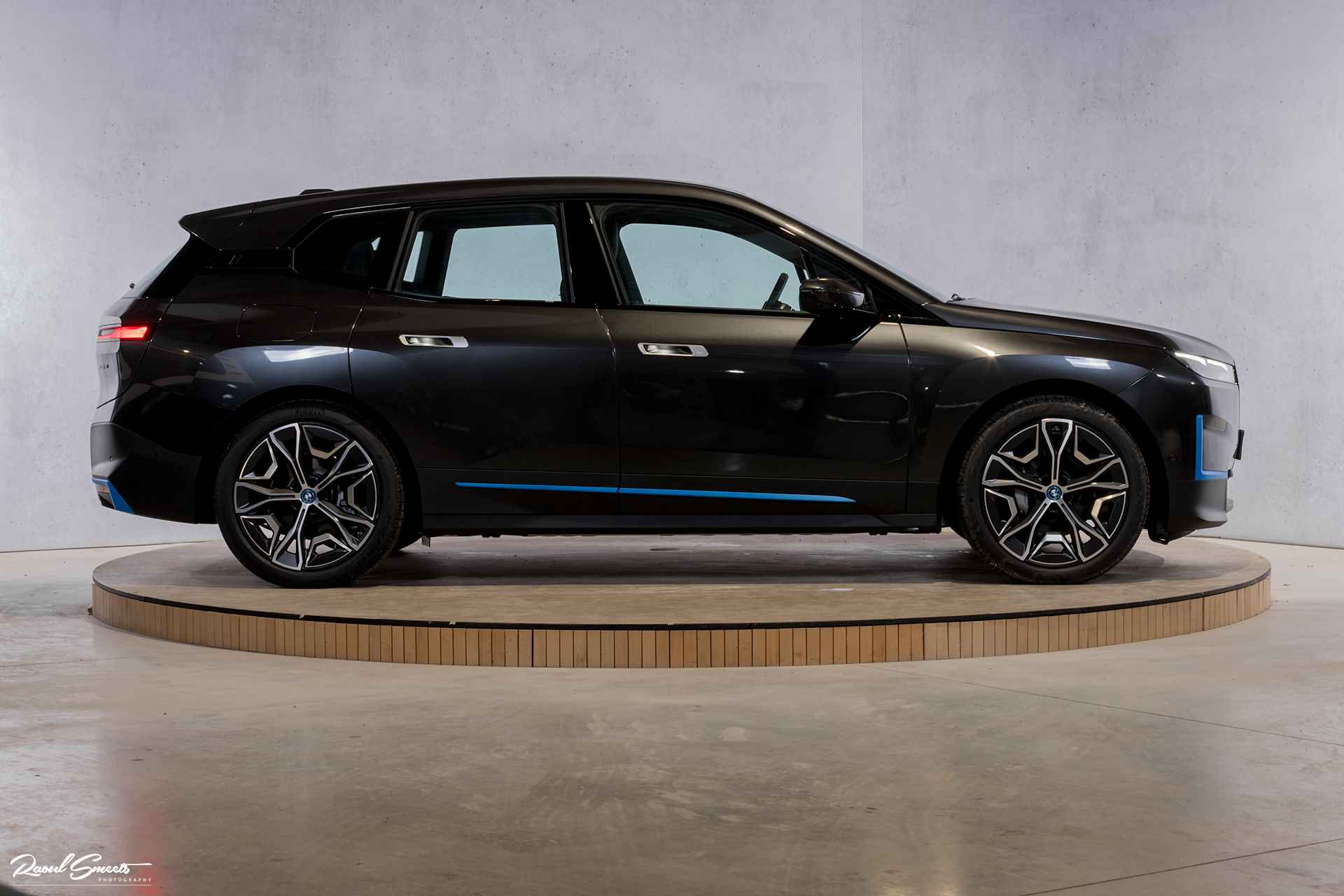 BMW iX xDrive40 High Executive 77 kWh | Head-up display | Harman Kardon | Clear Bold | Massage | - 6/55