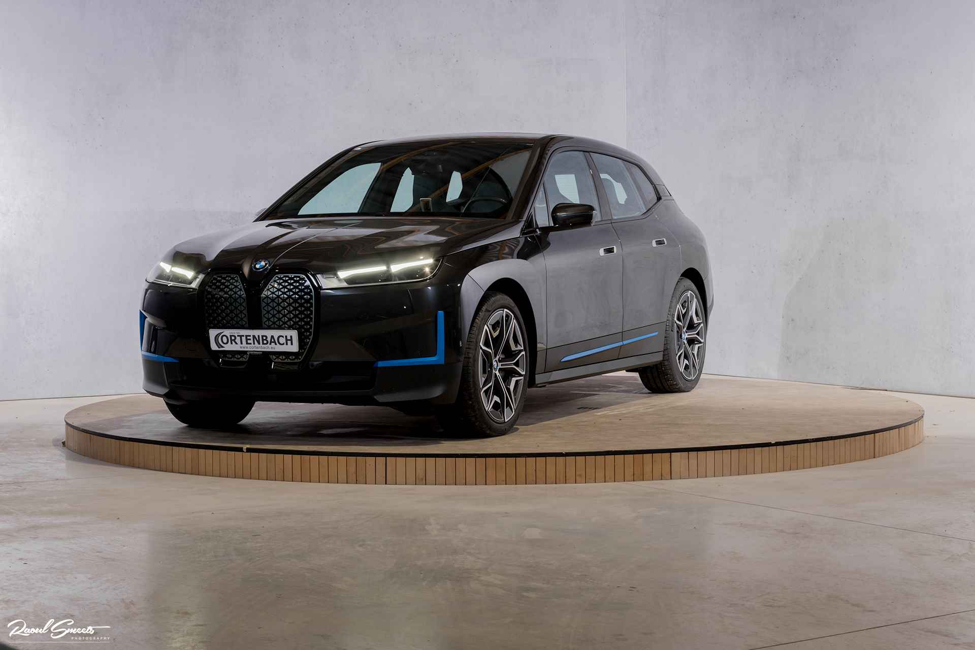 BMW iX xDrive40 High Executive 77 kWh | Head-up display | Harman Kardon | Clear Bold | Massage | - 8/55
