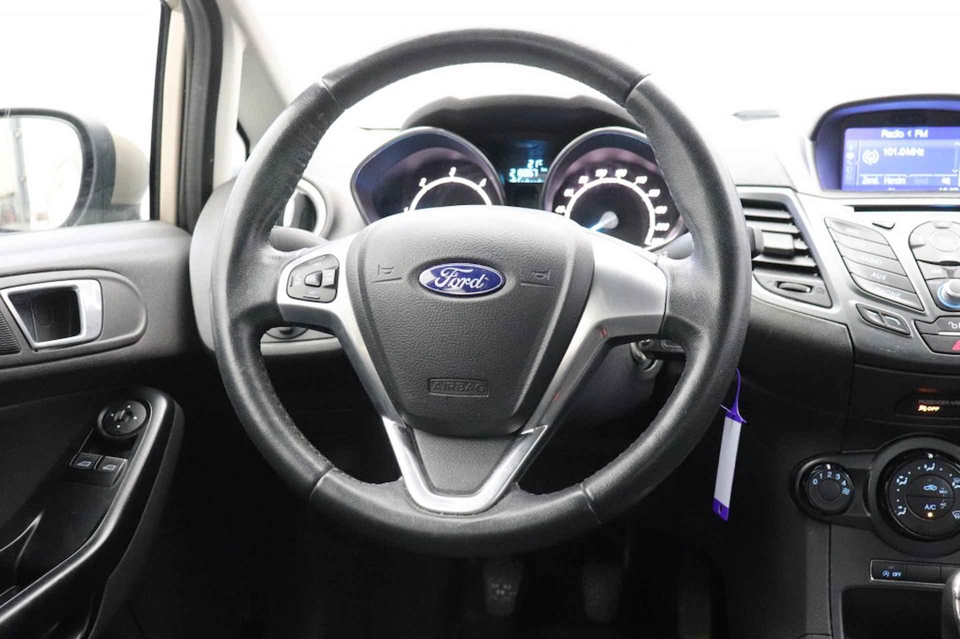 FORD Fiesta 1.5 TDCi Style - Navi - 11/15