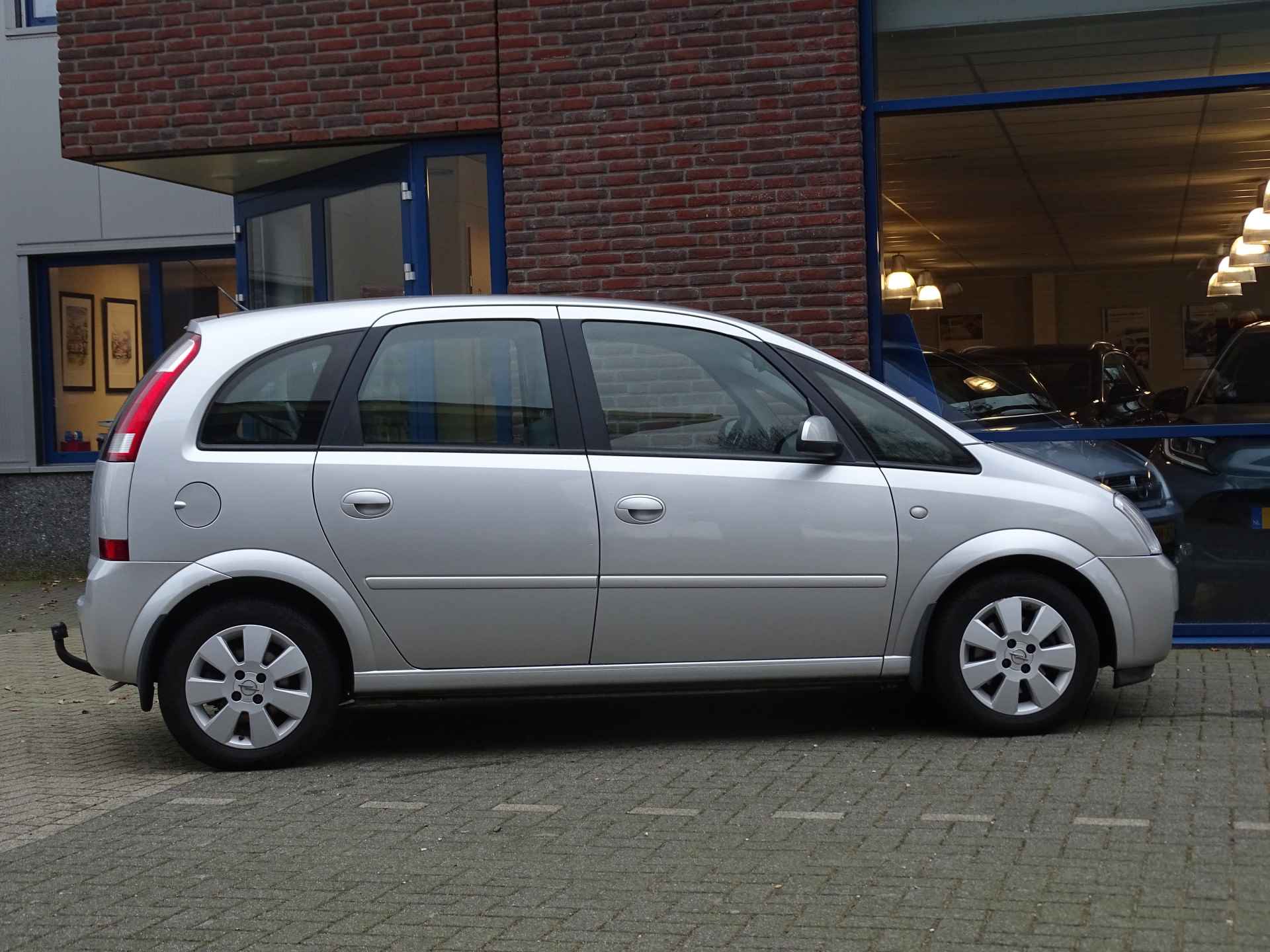 Opel Meriva 1.6-16V Cosmo - 8/21