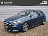 Mercedes-Benz B-Klasse 180 Business Solution AMG AUTOMAAT Stoelverwarming | Navigatie | Cruise | Climate | Camera | Elektr. Achterklep | 18 INCH L.M. velgen