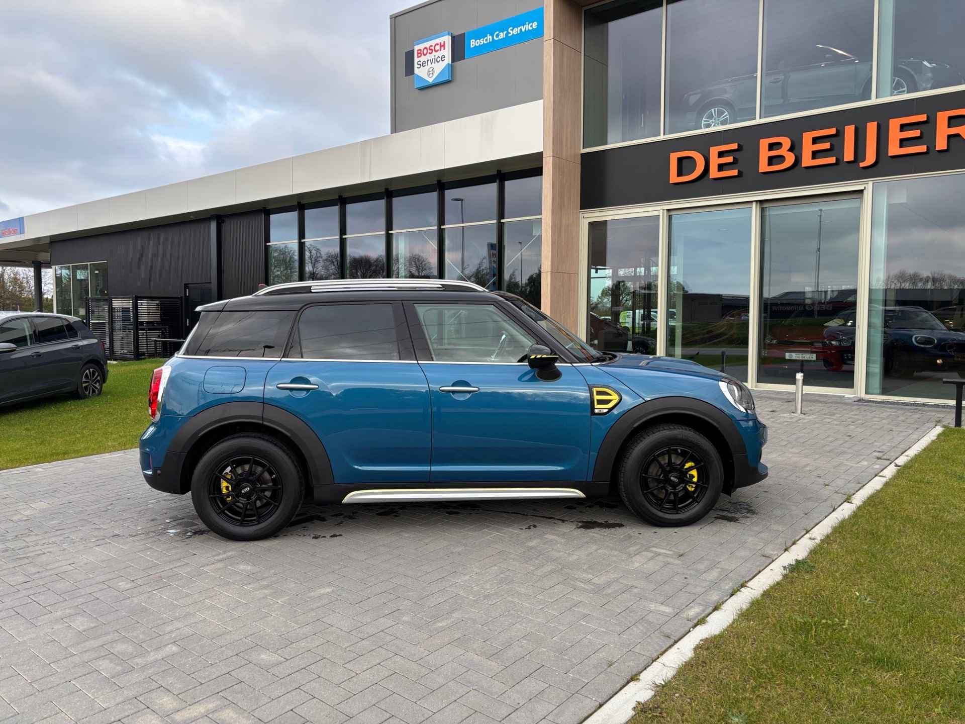 MINI Countryman 1.5 Cooper Navigatie I Zwarte dak/velgen - 7/46