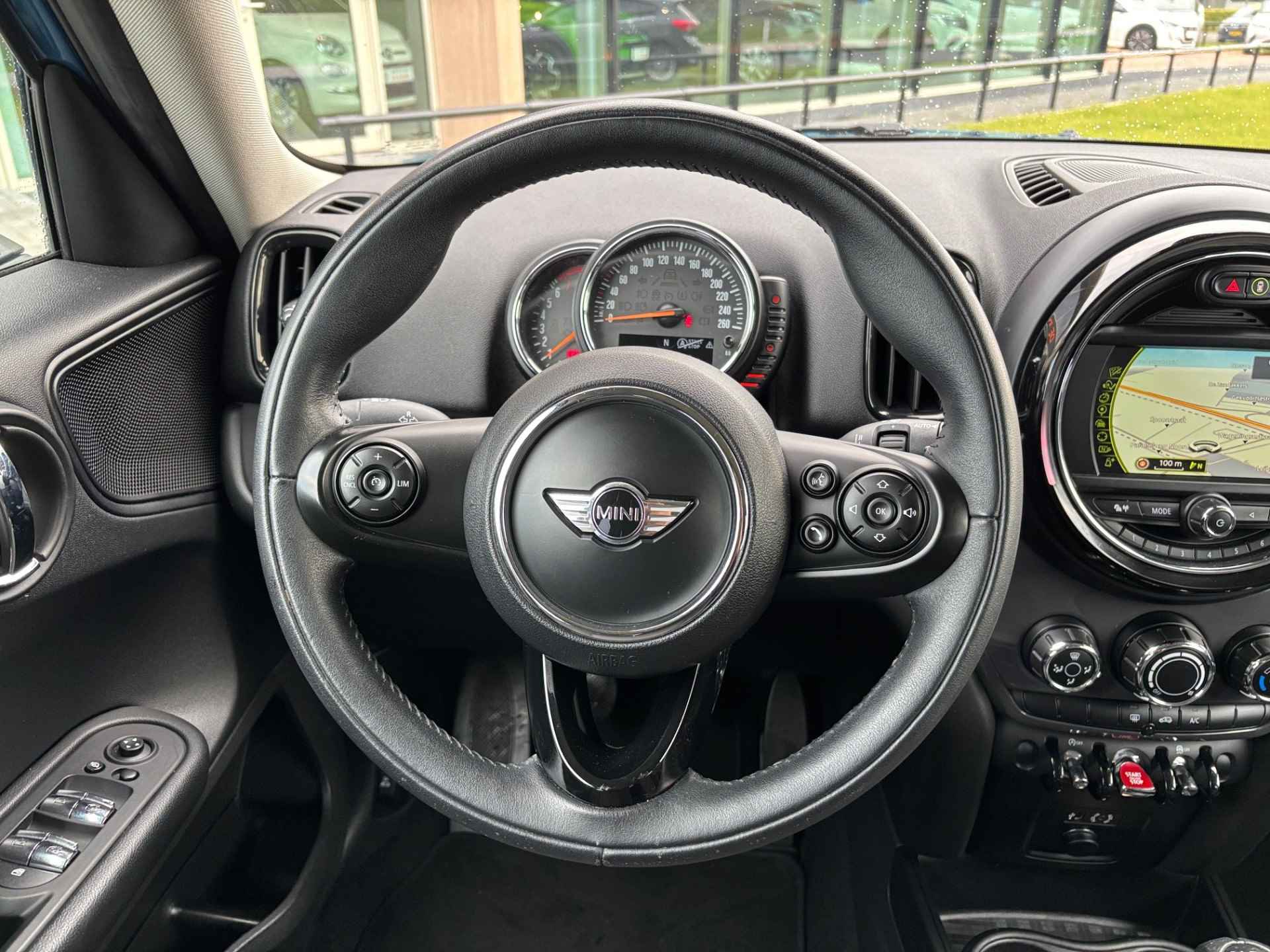 MINI Countryman 1.5 Cooper Navigatie I Zwarte dak/velgen - 18/46