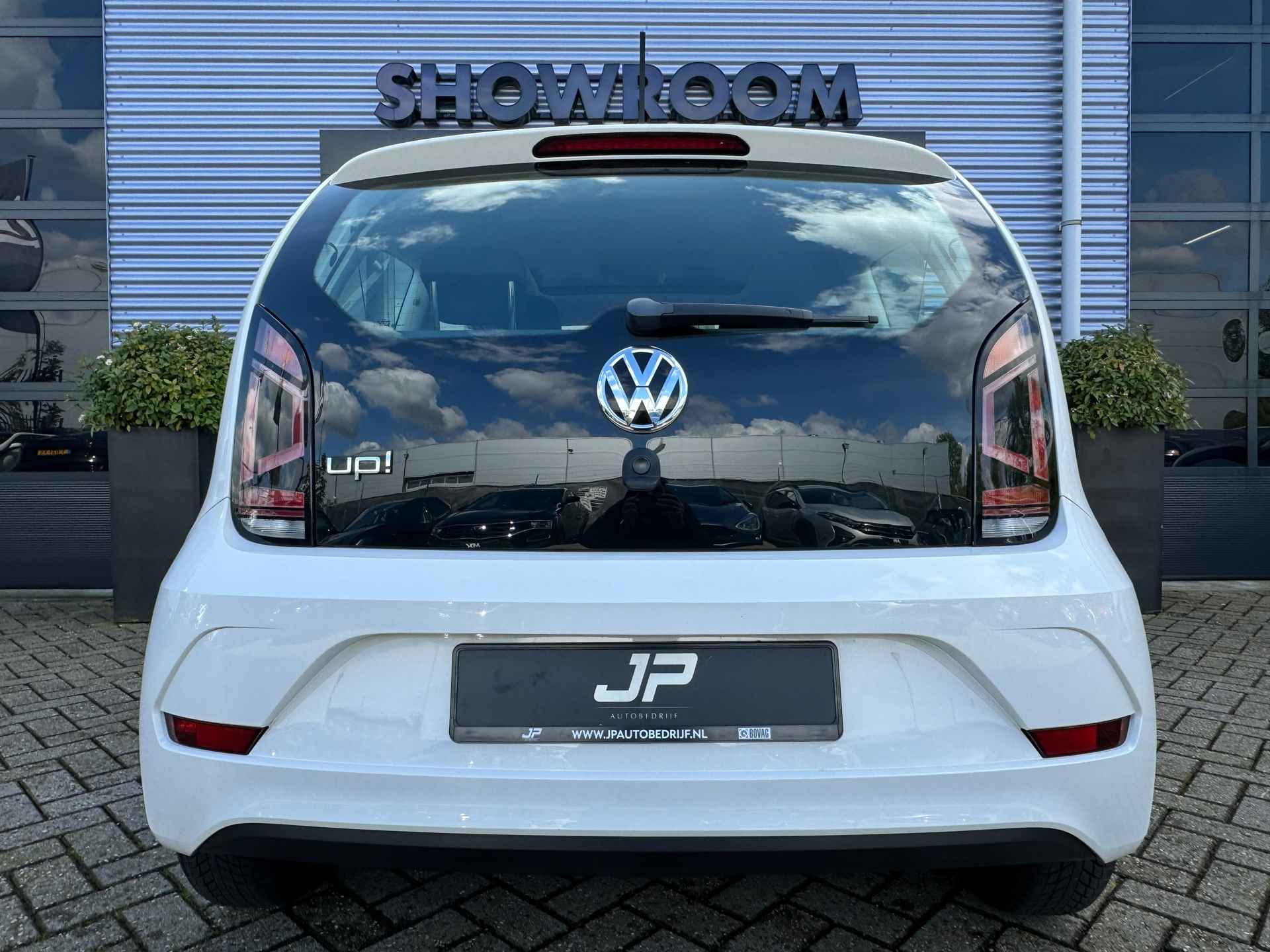 Volkswagen Up! 1.0 BMT move up! Automaat|PANO|Stoelverwarming - 13/28