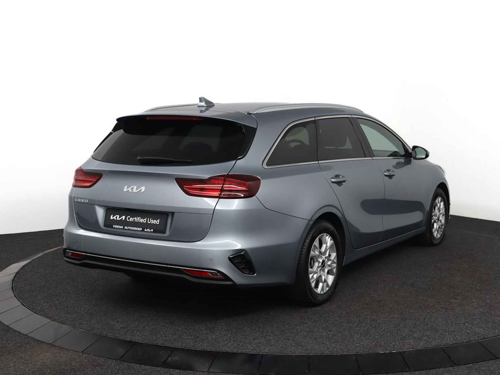 Kia Ceed Sportswagon 1.0 T-GDi DynamicPlusLine - Stoelverwarming -  Stuurverwarming - Navigatie - Airco - Cruise control - Draadloos opladen - Fabrieksgarantie tot 09-2029 - 8/56