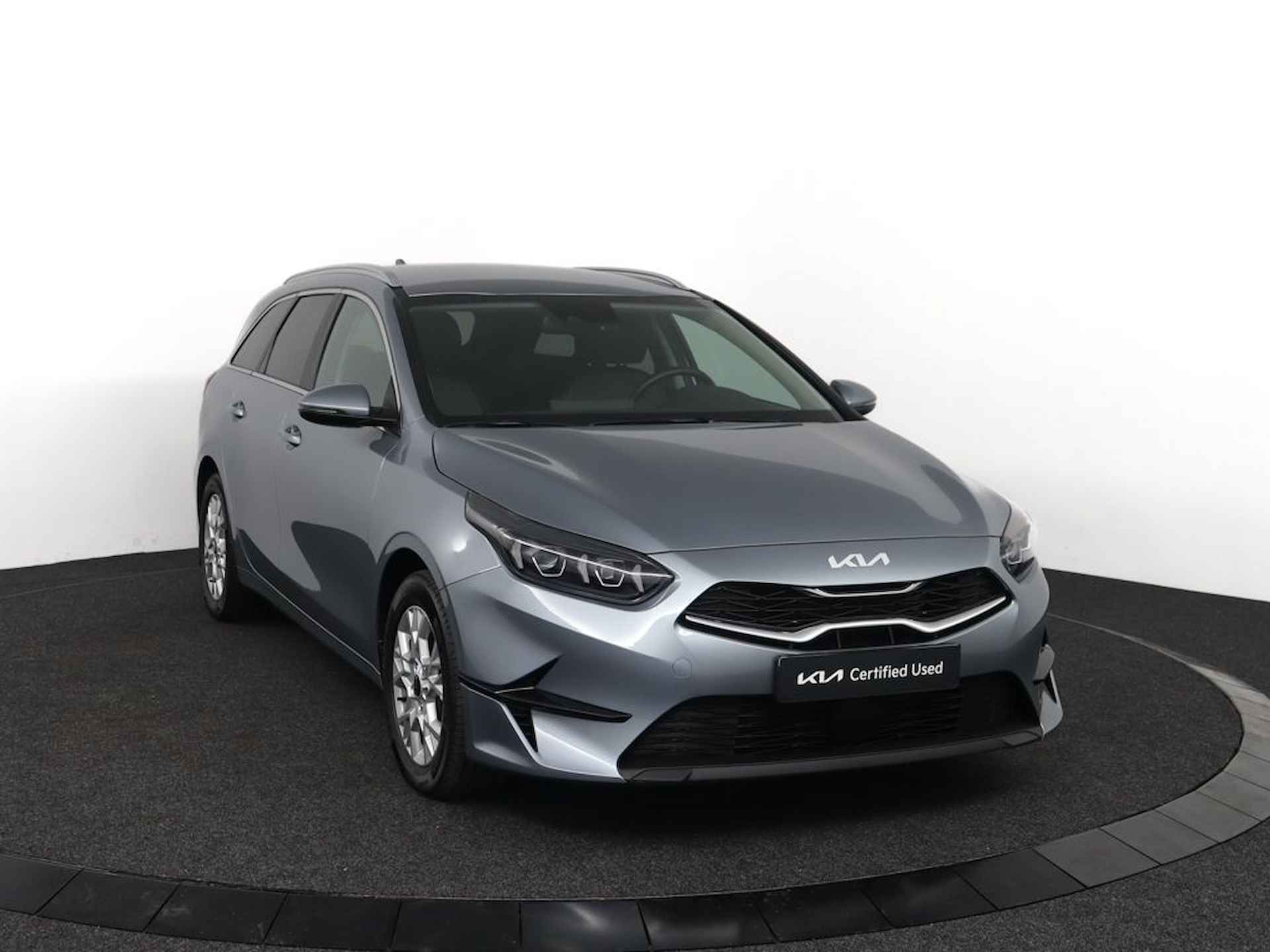 Kia Ceed Sportswagon 1.0 T-GDi DynamicPlusLine - Stoelverwarming -  Stuurverwarming - Navigatie - Airco - Cruise control - Draadloos opladen - Fabrieksgarantie tot 09-2029 - 11/56