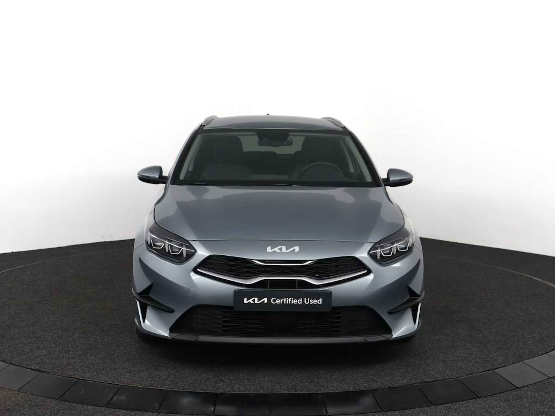 Kia Ceed Sportswagon 1.0 T-GDi DynamicPlusLine - Stoelverwarming -  Stuurverwarming - Navigatie - Airco - Cruise control - Draadloos opladen - Fabrieksgarantie tot 09-2029 - 12/56