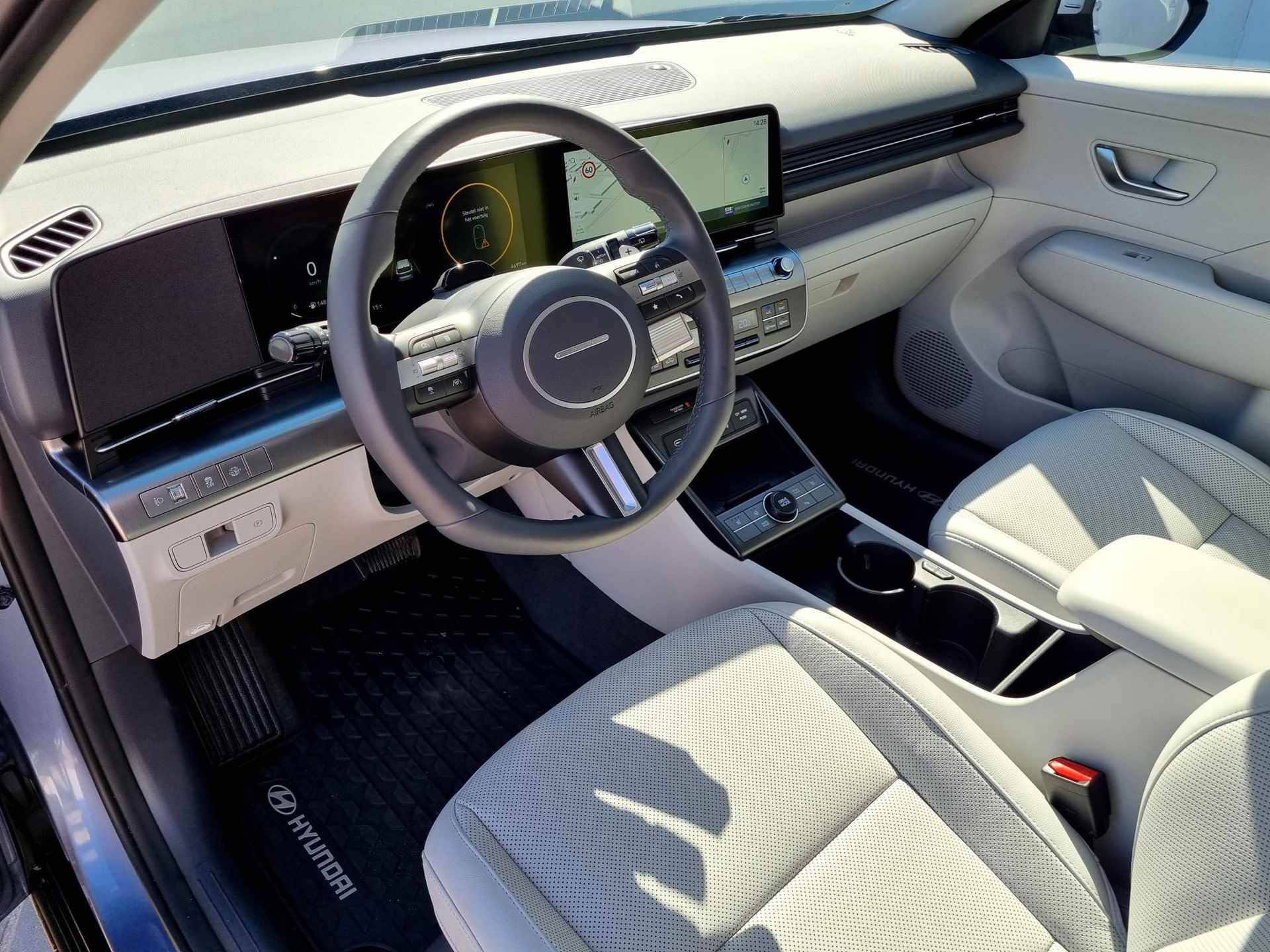 Hyundai Kona 1.6 GDI HEV Premium Automaat / Cruise Control Adaptief / Lederen Bekleding / Navigatie - 32/49