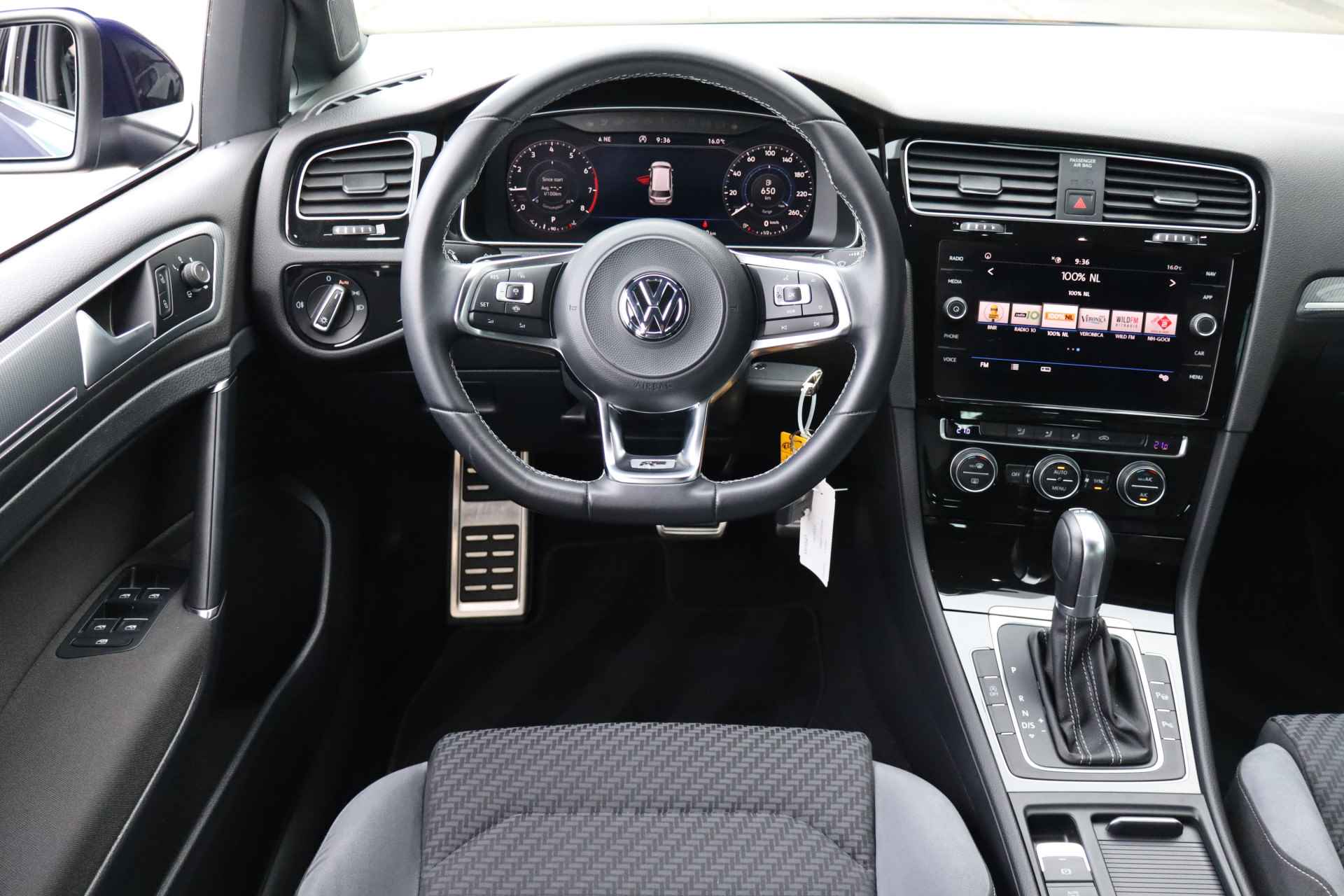 Volkswagen GOLF Variant 1.5 TSI Highline Business R NL-Auto!! R-Line Interieur!! SUPER COMPLEET!! -- 2de Pinksterdag open van 11.00 t/m 15.30 uur -- - 8/39
