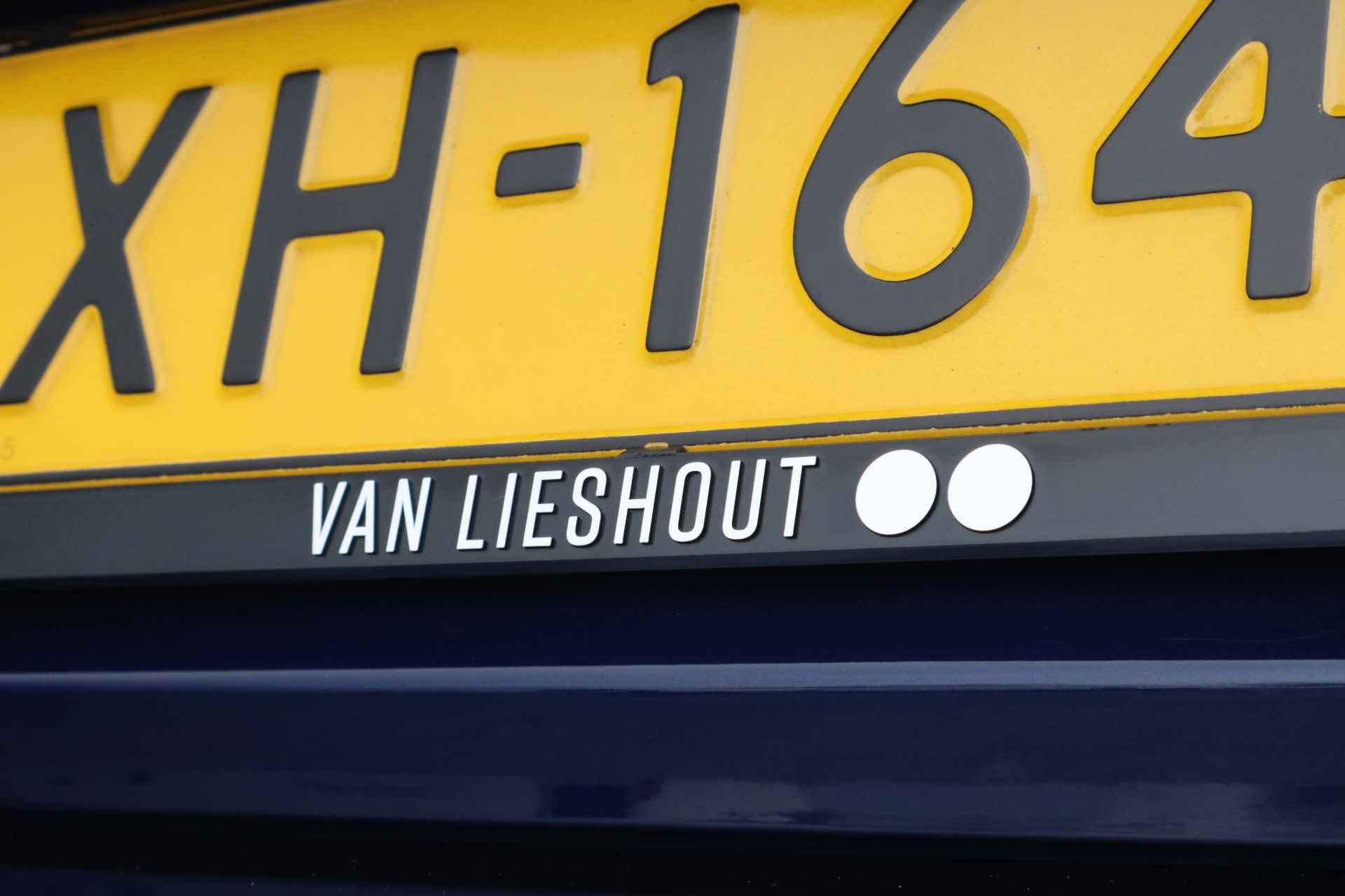 Volkswagen GOLF Variant 1.5 TSI Highline Business R NL-Auto!! R-Line Interieur!! SUPER COMPLEET!! -- 2de Pinksterdag open van 11.00 t/m 15.30 uur -- - 26/39