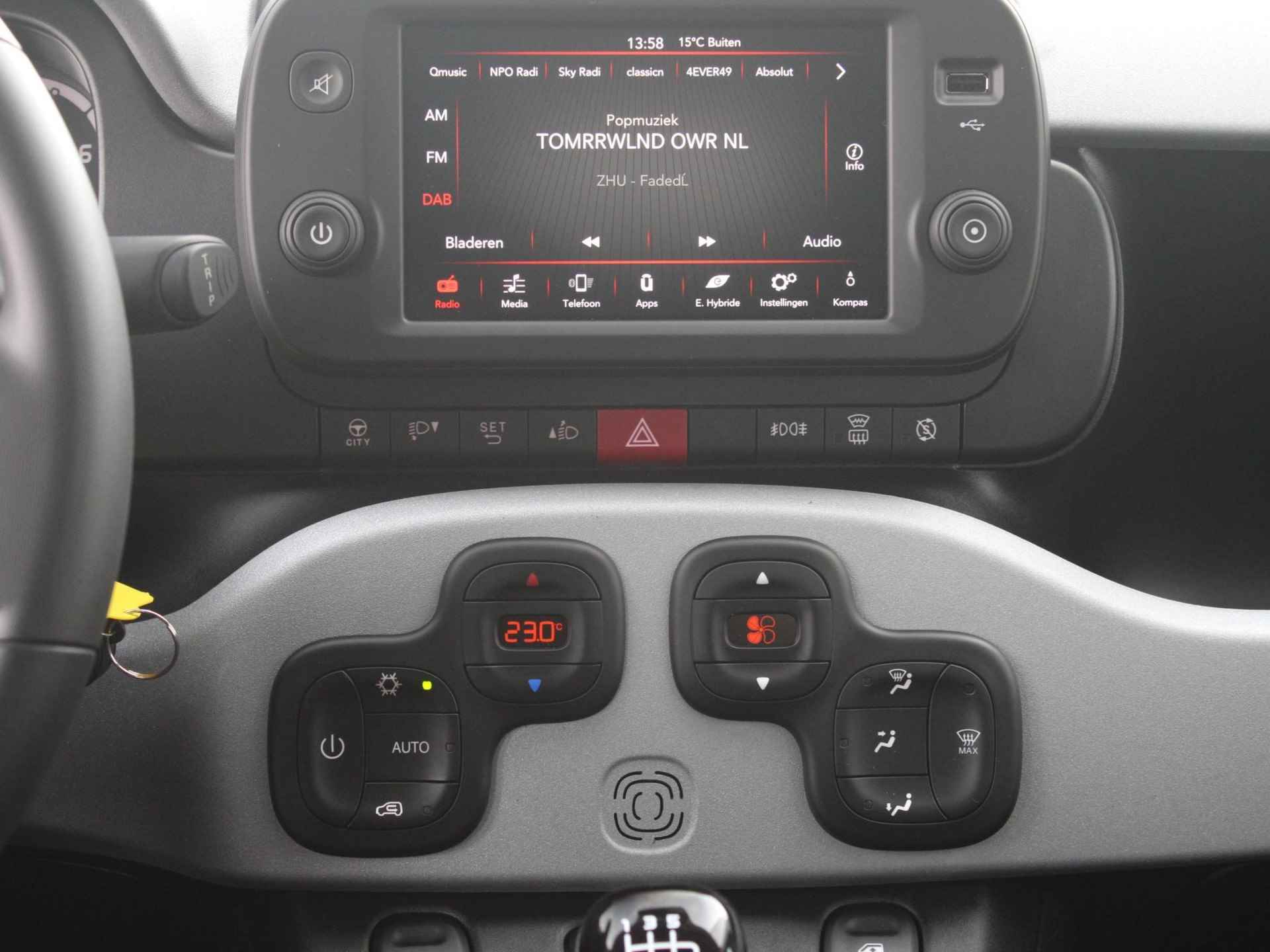 Fiat Panda Hybrid Garmin Cross | Cruise | Stoelverwarming | DAB | CarPlay - 14/35