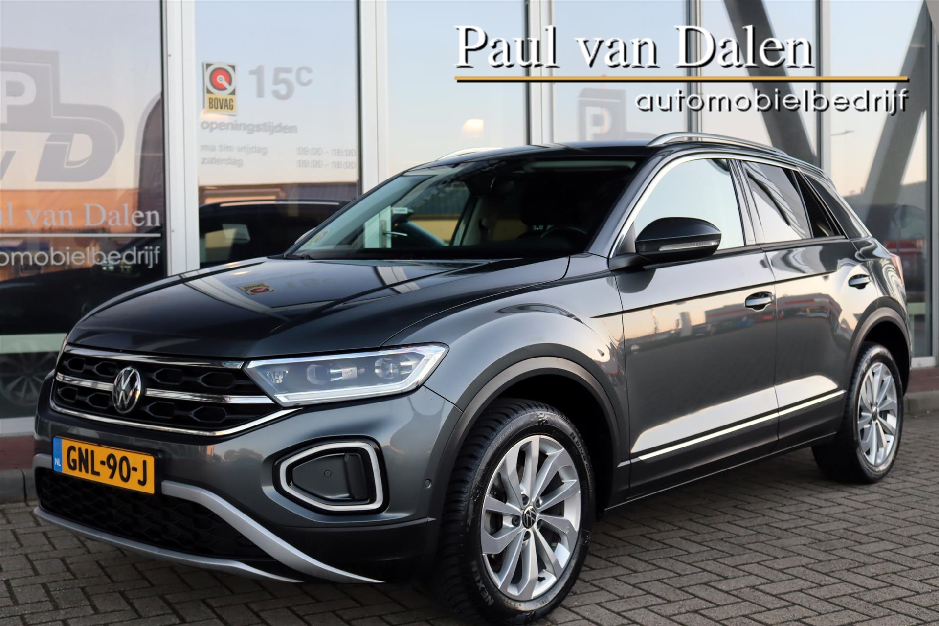 Volkswagen T-Roc 1.5TSI 150PK AUTOMAAT STYLE Navi Carplay | Clima | Adapt.Cruise | Virtual Cockpit | Stoelverw | IQ Light |