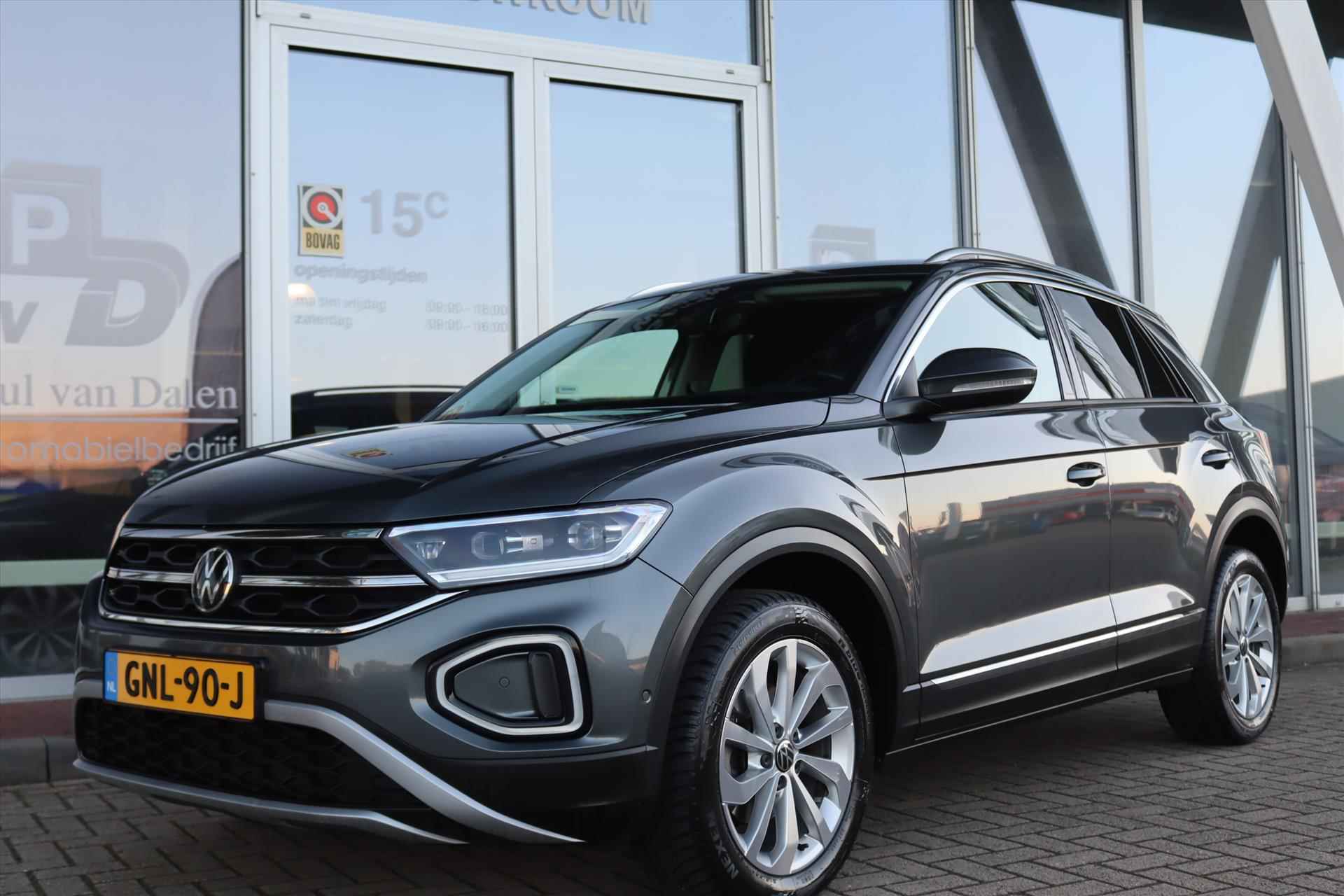 Volkswagen T-Roc 1.5TSI 150PK AUTOMAAT STYLE Navi Carplay | Clima | Adapt.Cruise | Virtual Cockpit | Stoelverw | IQ Light | - 35/48