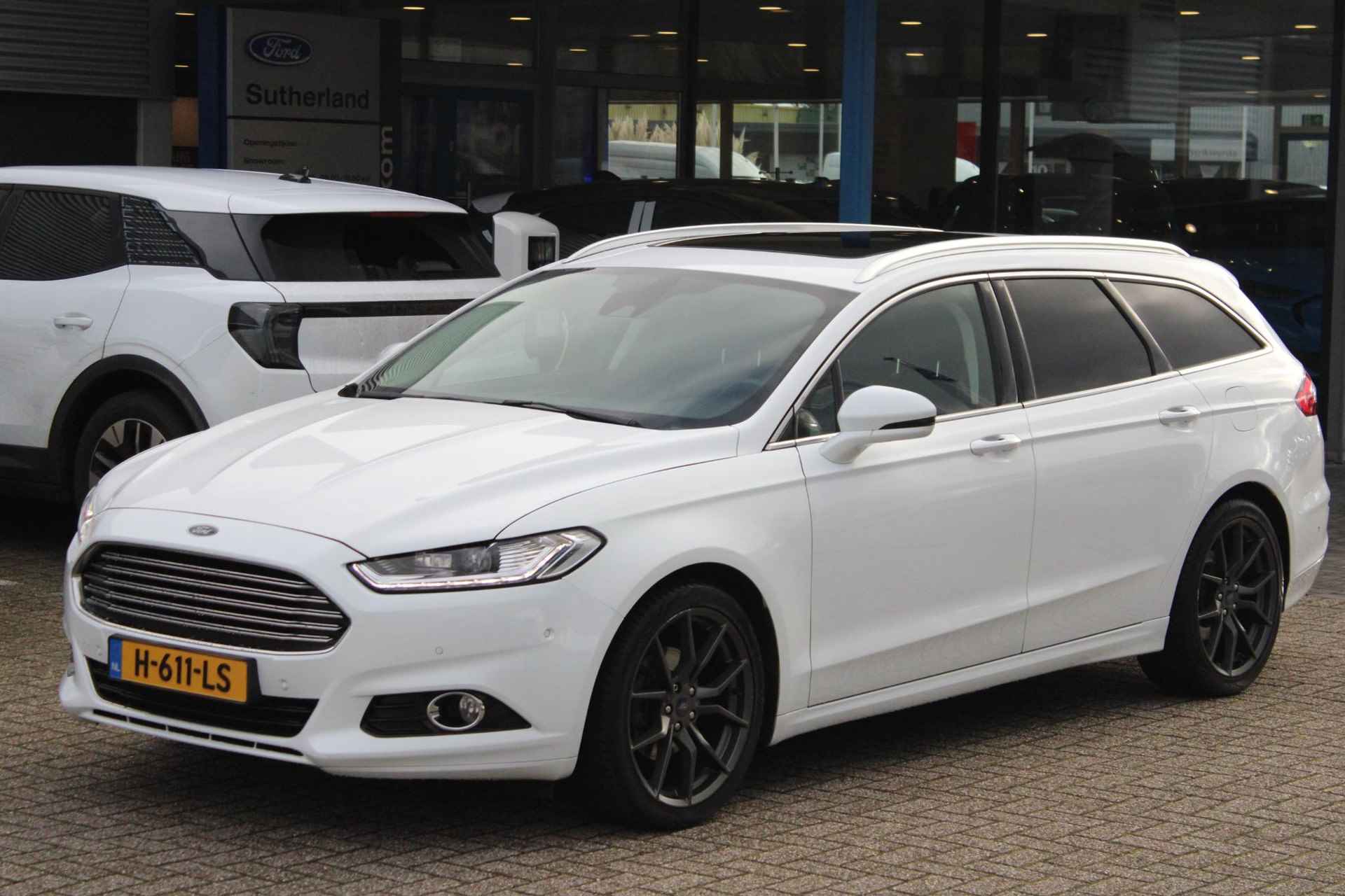 Ford Mondeo Wagon 1.5 Titanium Stoelverwarming | trekhaak | camera - 9/56