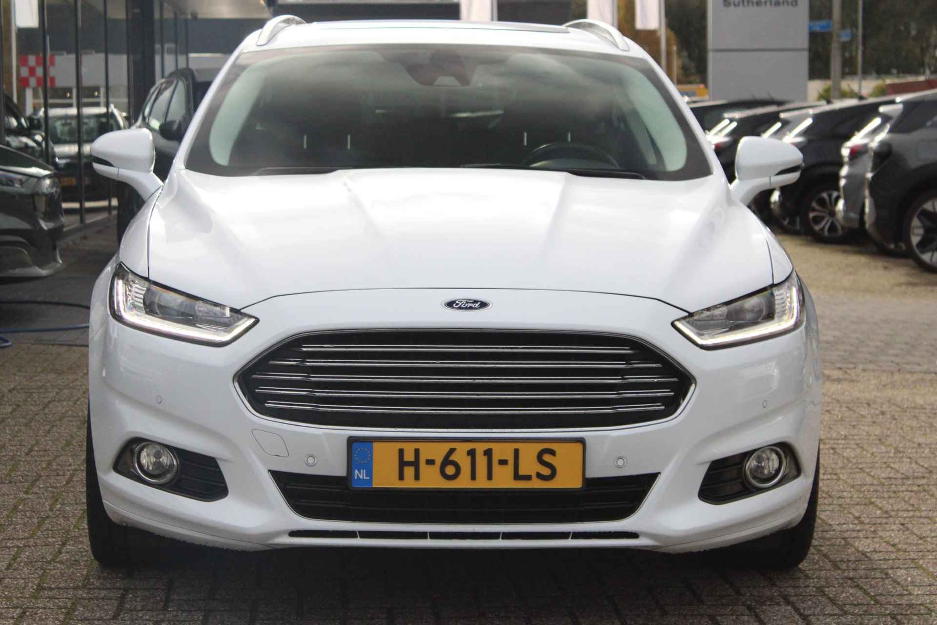 Ford Mondeo Wagon 1.5 Titanium Stoelverwarming | trekhaak | camera - 10/56