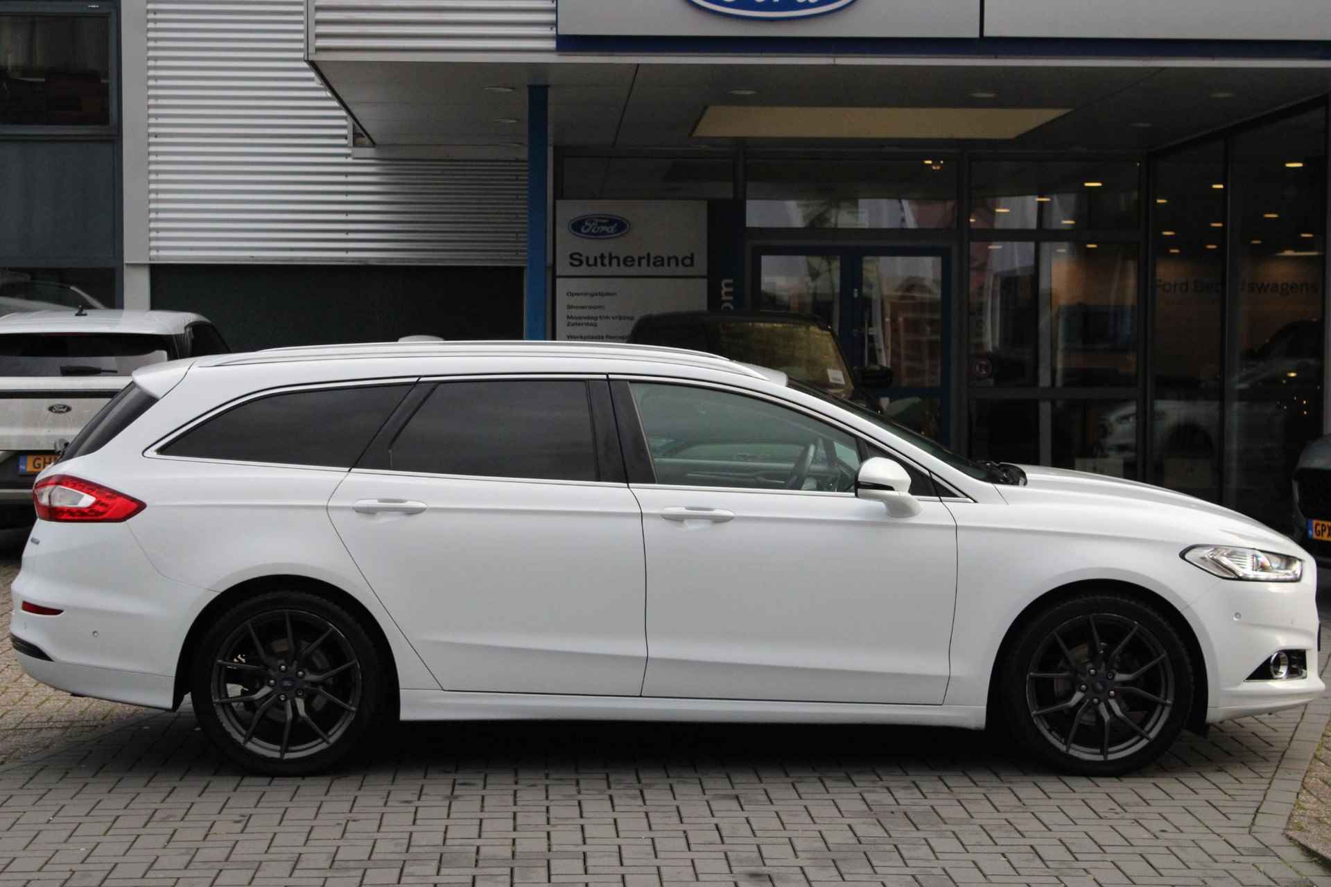 Ford Mondeo Wagon 1.5 Titanium Stoelverwarming | trekhaak | camera - 12/56