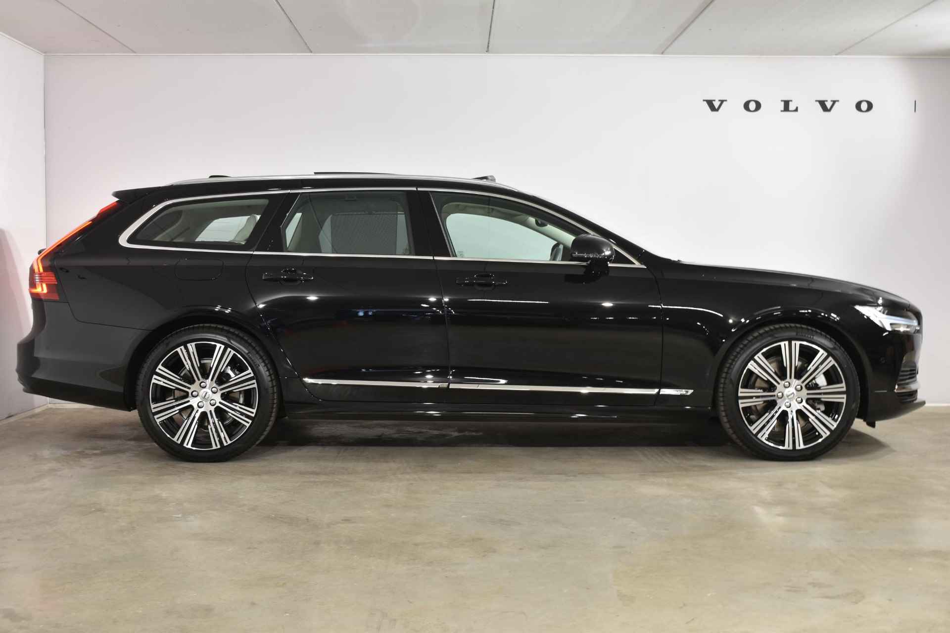 Volvo V90 T6 350PK Recharge AWD Ultimate Bright / Luchtvering / Nappa Leder met Ventilatie / 20'' velgen / 360 camera / Head-up Display - 7/70