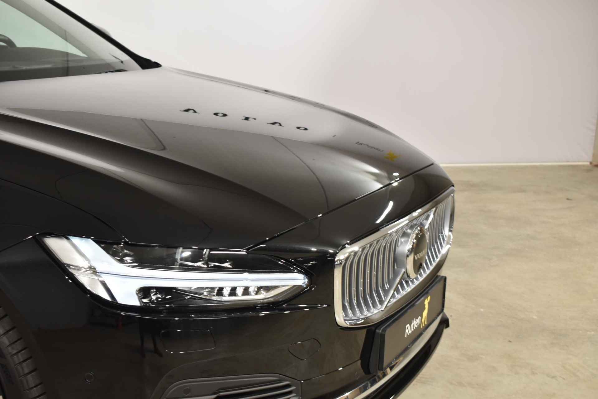 Volvo V90 T6 350PK Recharge AWD Ultimate Bright / Luchtvering / Nappa Leder met Ventilatie / 20'' velgen / 360 camera / Head-up Display - 11/70