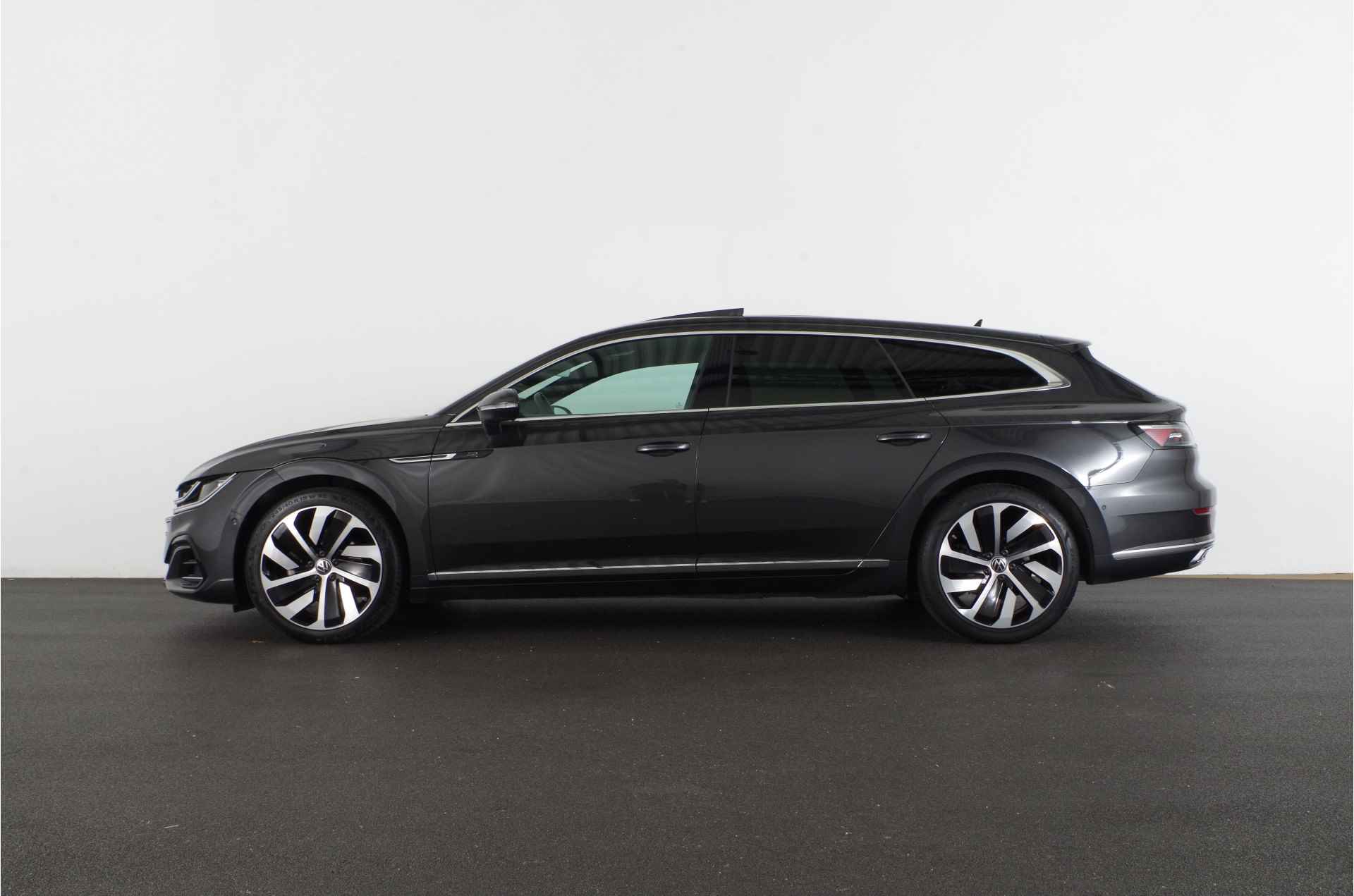 Volkswagen Arteon Shooting Brake 1.4 TSI eHybrid R-Line Business+ > Pano.schuif/Leer/360°camera/Memory/Mangan Grey/ Full R-line... - 20/35