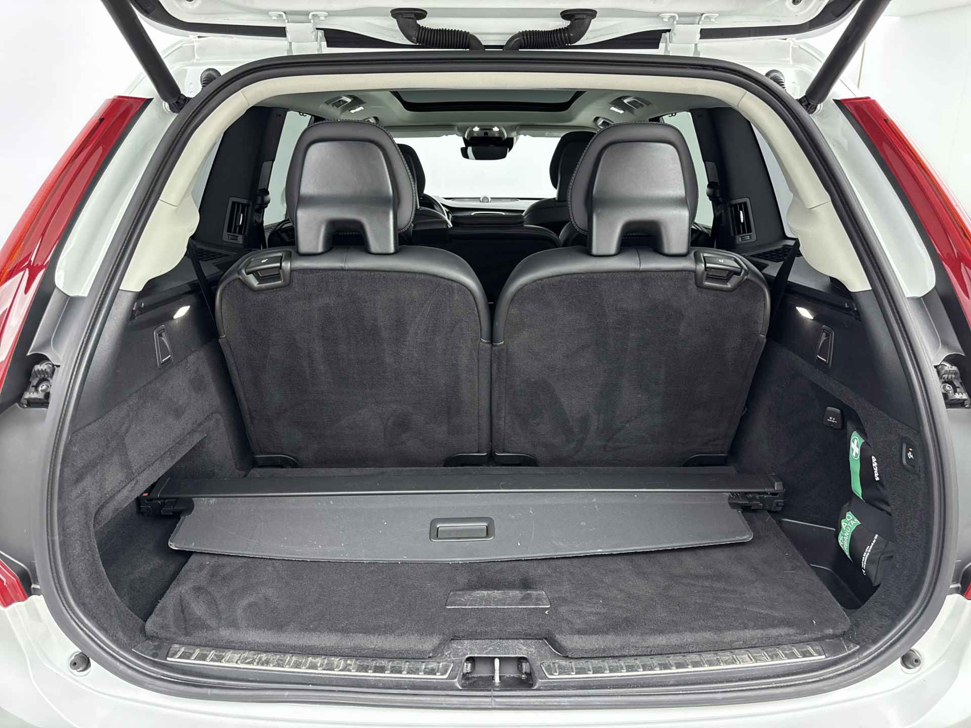 Volvo XC90 T8 Inscription |Stoel ventilatie | Blis | Keyless | Elektrische klep | 360 + PDC | B&W Audio | - 28/32