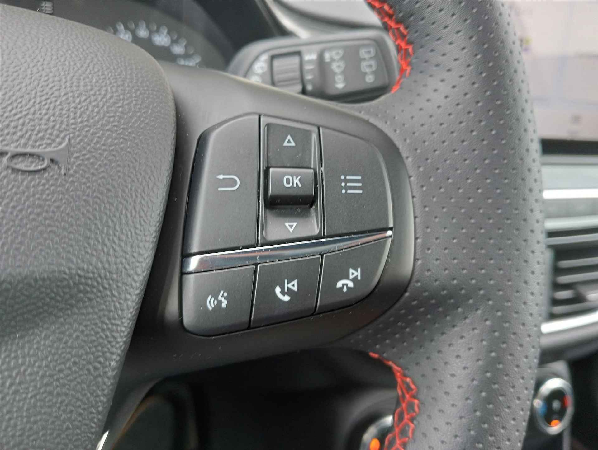 FORD Fiesta 1.0 EcoBoost 125pk mHEV Automaat 5dr ST-Line | Navigatie By APP | Achteruitrij camera | Parkeer sensoren | Licht metalen velgen | - 7/22