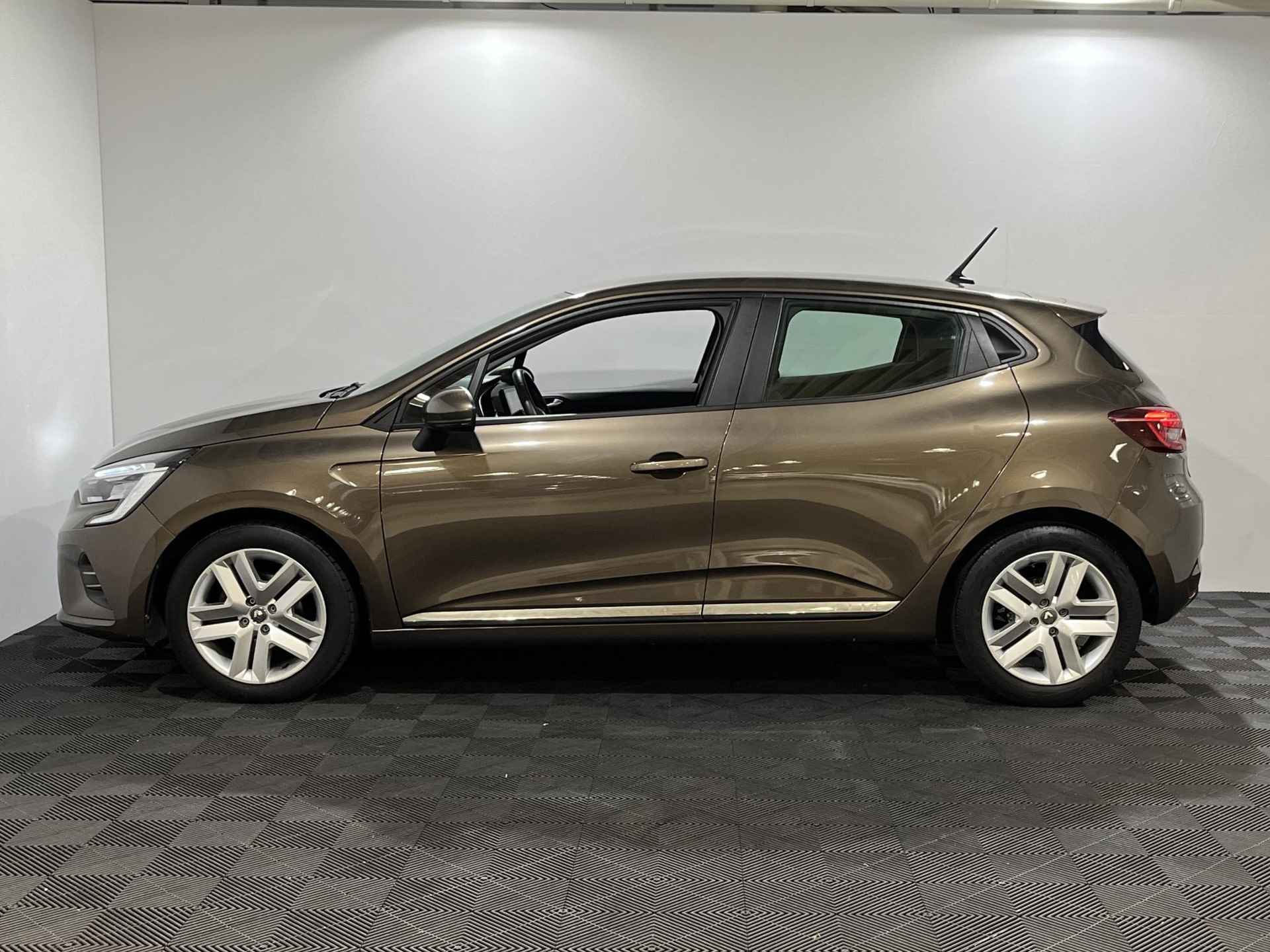 Renault Clio 1.0 - 100PK TCe Zen | 1e eigenaar | Apple CarPlay/Android Auto | Parkeersensoren | Airco | Cruise Control | Full LED | Licht Sensor | - 3/30