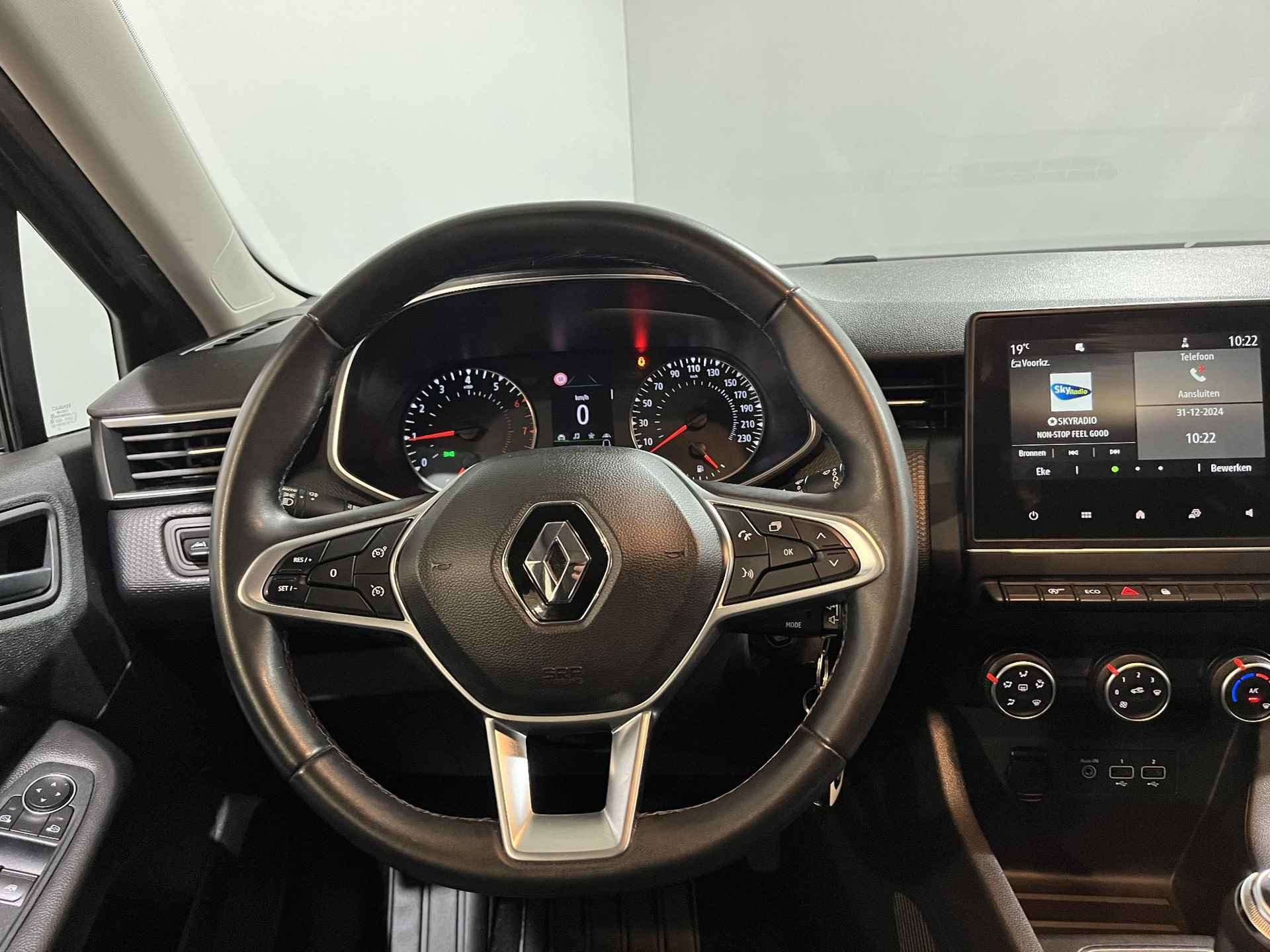 Renault Clio 100PK TCe Zen | 1e eigenaar | Apple CarPlay/Android Auto | Parkeersensoren | Airco | Cruise Control | Full LED | Licht Sensor | - 10/31