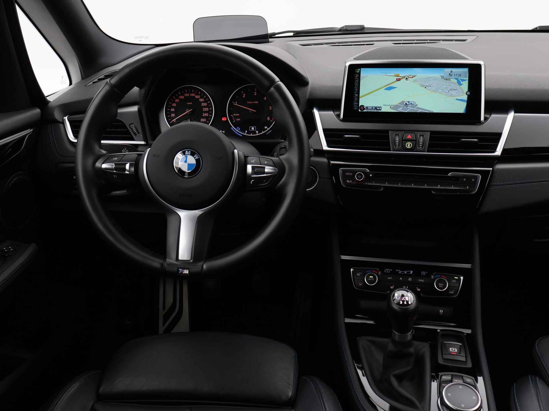 BMW 2-serie Gran Tourer 216D M-SPORT 7-PERS. + HEAD-UP / LEDER SPORTINTERIEUR / LED - 4/61