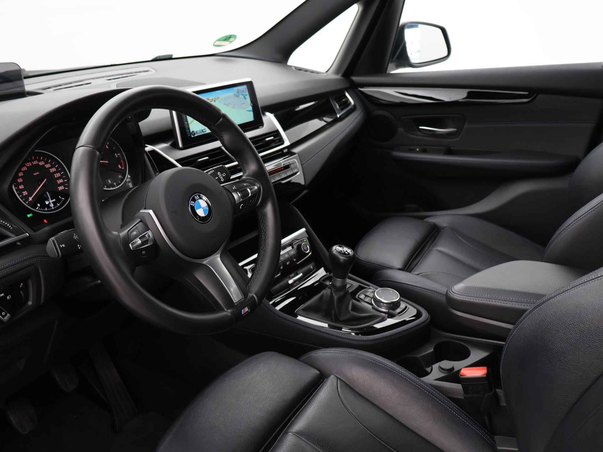 BMW 2-serie Gran Tourer 216D M-SPORT 7-PERS. + HEAD-UP / LEDER SPORTINTERIEUR / LED - 27/61