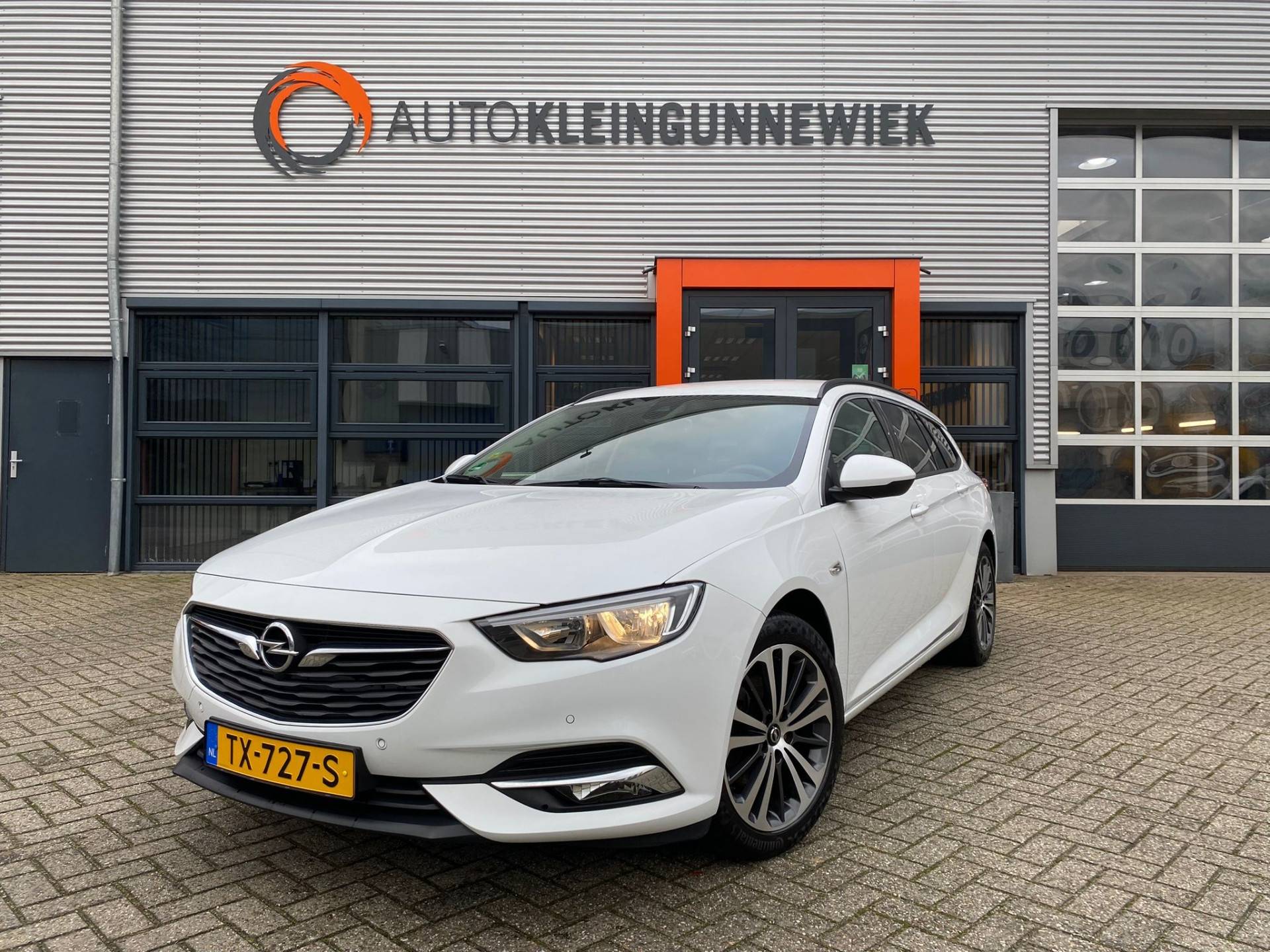 Opel Insignia Sports Tourer 1.5 Turbo Business+ NL-Auto / 1e eigenaar / Apple/Android Carplay / Parkeersensoren v+a - 1/21