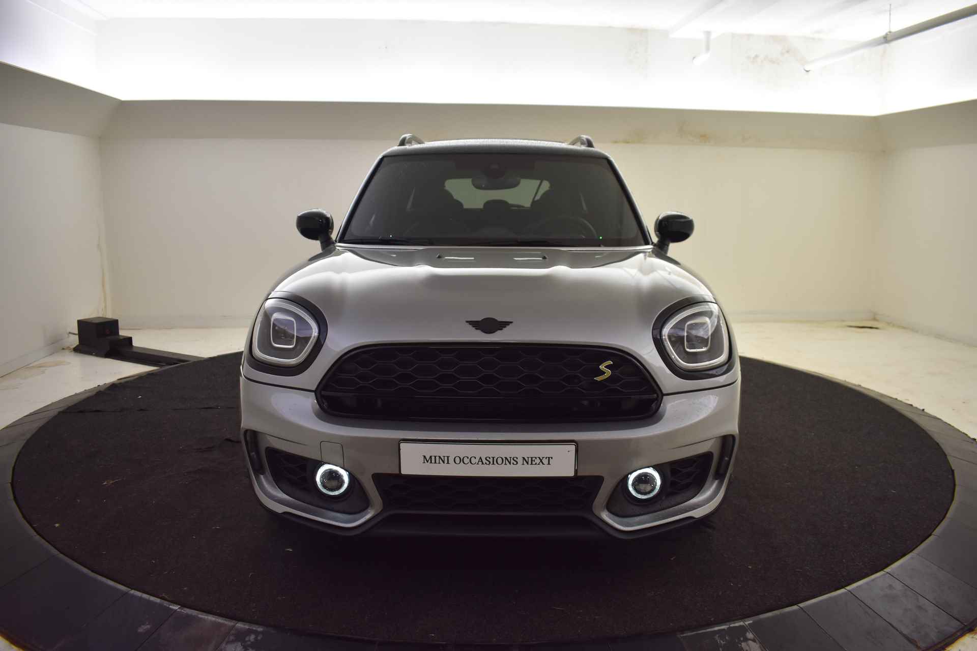 MINI Countryman Cooper SE ALL4 JCW Automaat / Premium Plus Pakket / Panoramadak / Achteruitrijcamera / Comfort Access Active Cruise Control / LED / Stoelverwarming - 46/48